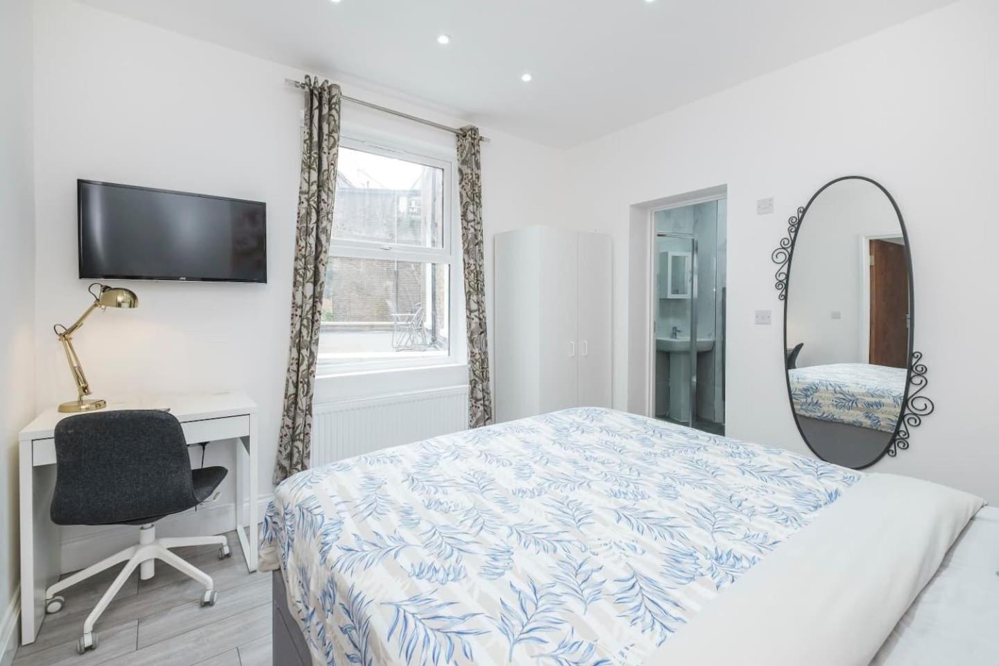Appartamento Three Bedrooms 3 Bathrooms In *