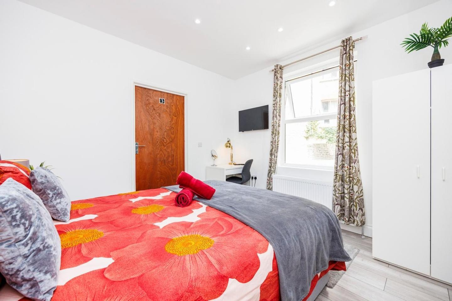Three Bedrooms 3 Bathrooms In Appartamento Londra