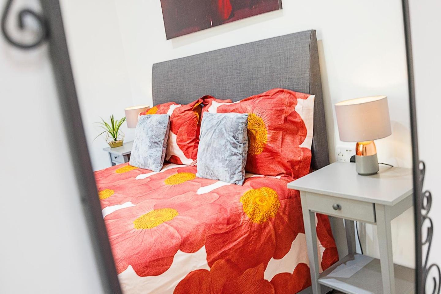 Three Bedrooms 3 Bathrooms In * Londra