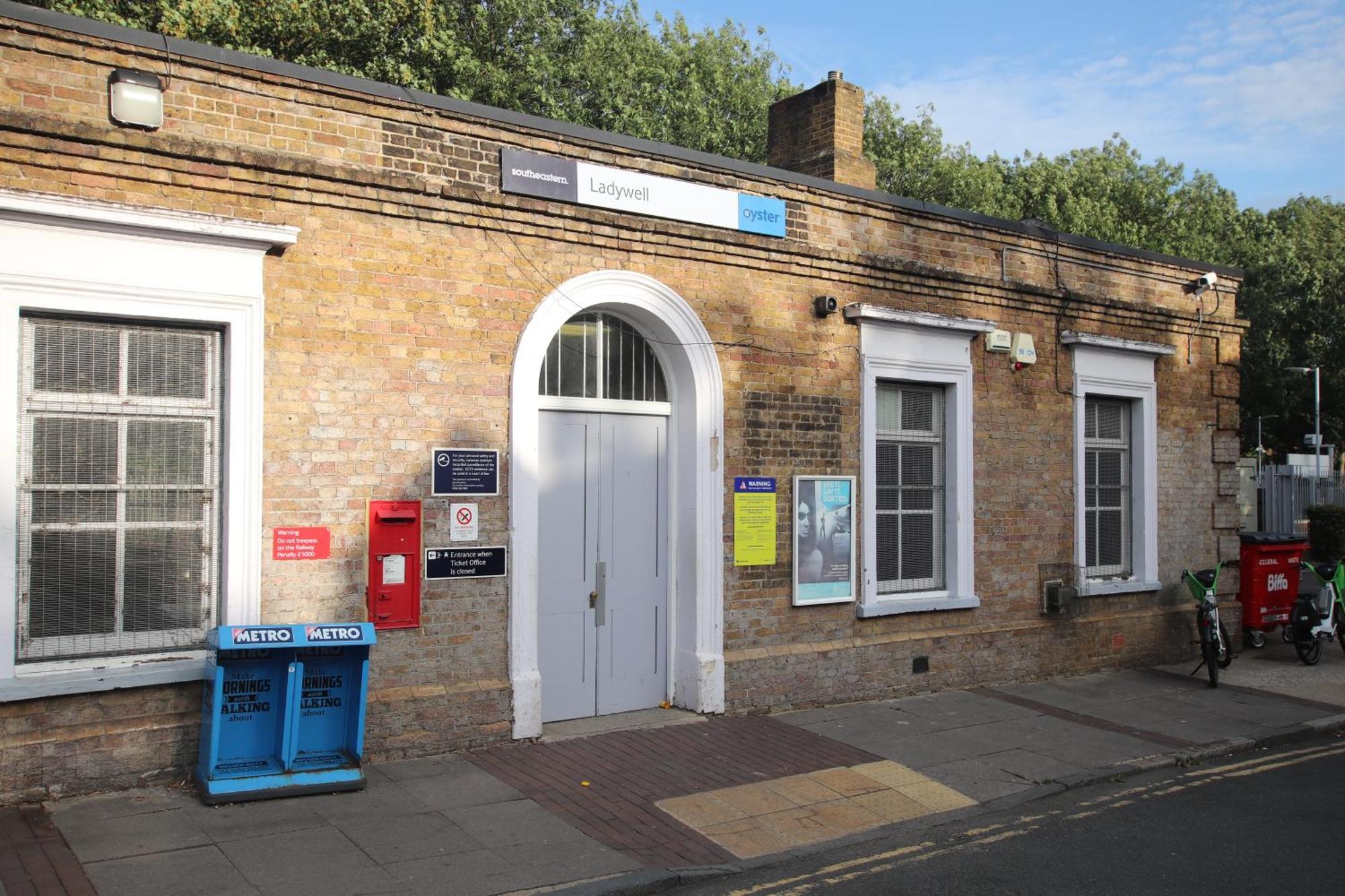 Nice Holiday Studio 15 Mins From Central Londen