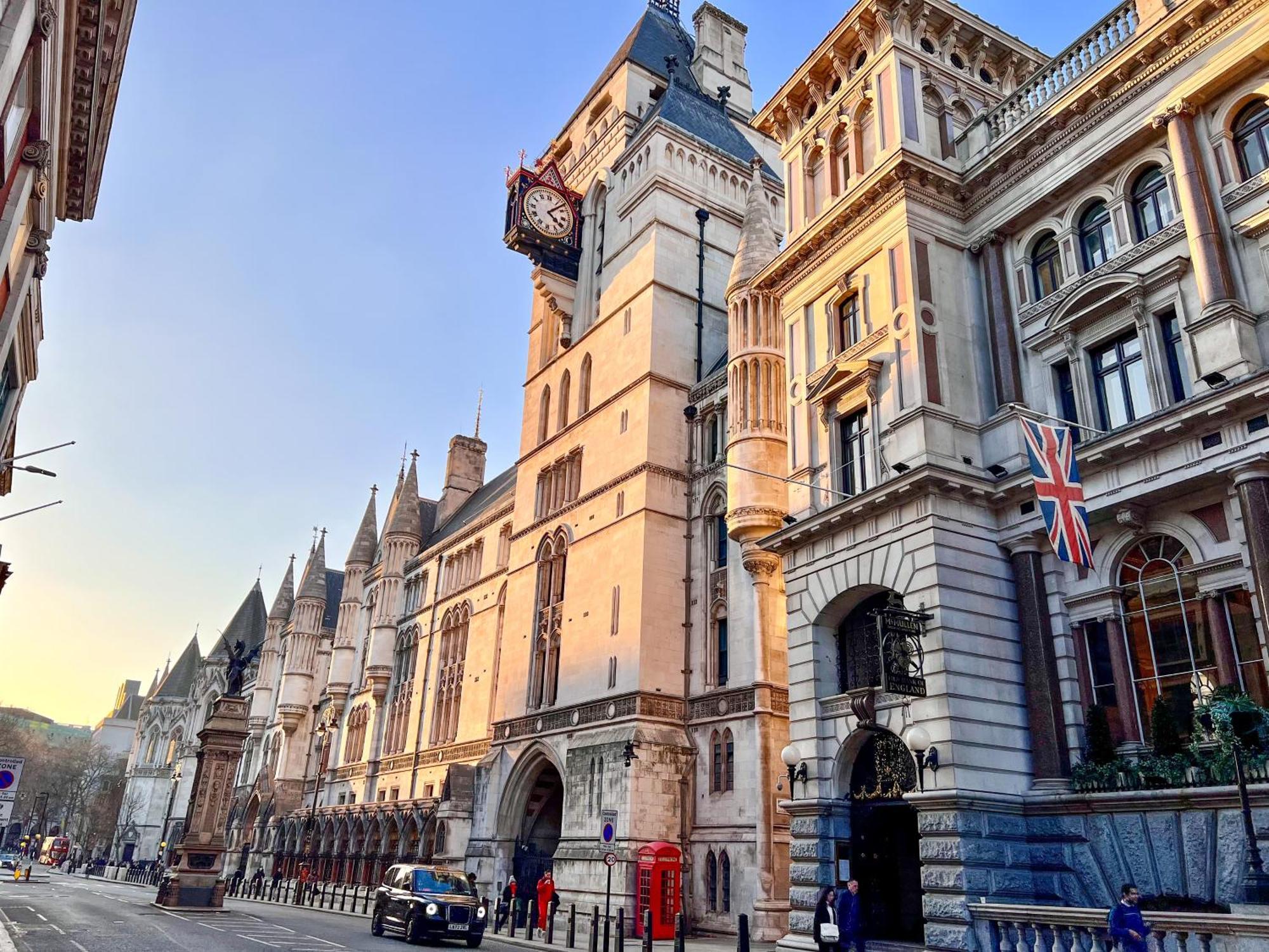 Excellent Entire Between St Pauls Cathedral And Covent Garden Appartement