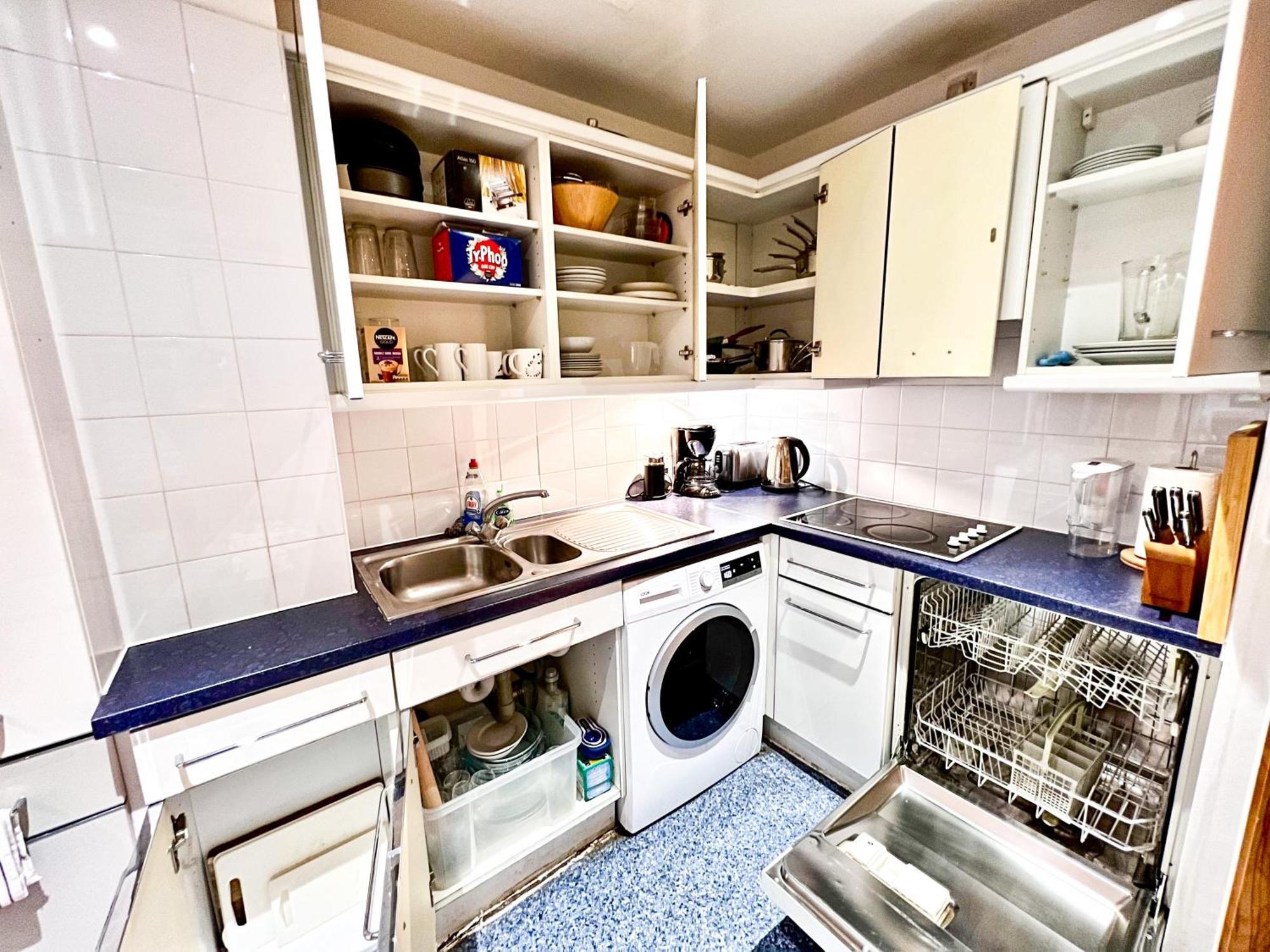 Excellent Entire Between St Pauls Cathedral And Covent Garden *