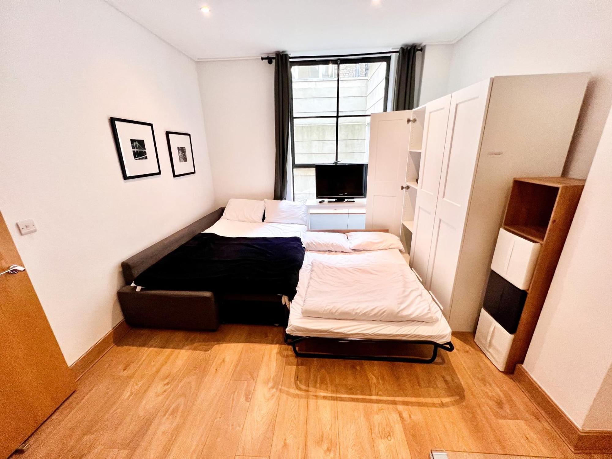 Appartement Excellent Entire Between St Pauls Cathedral And Covent Garden Londen