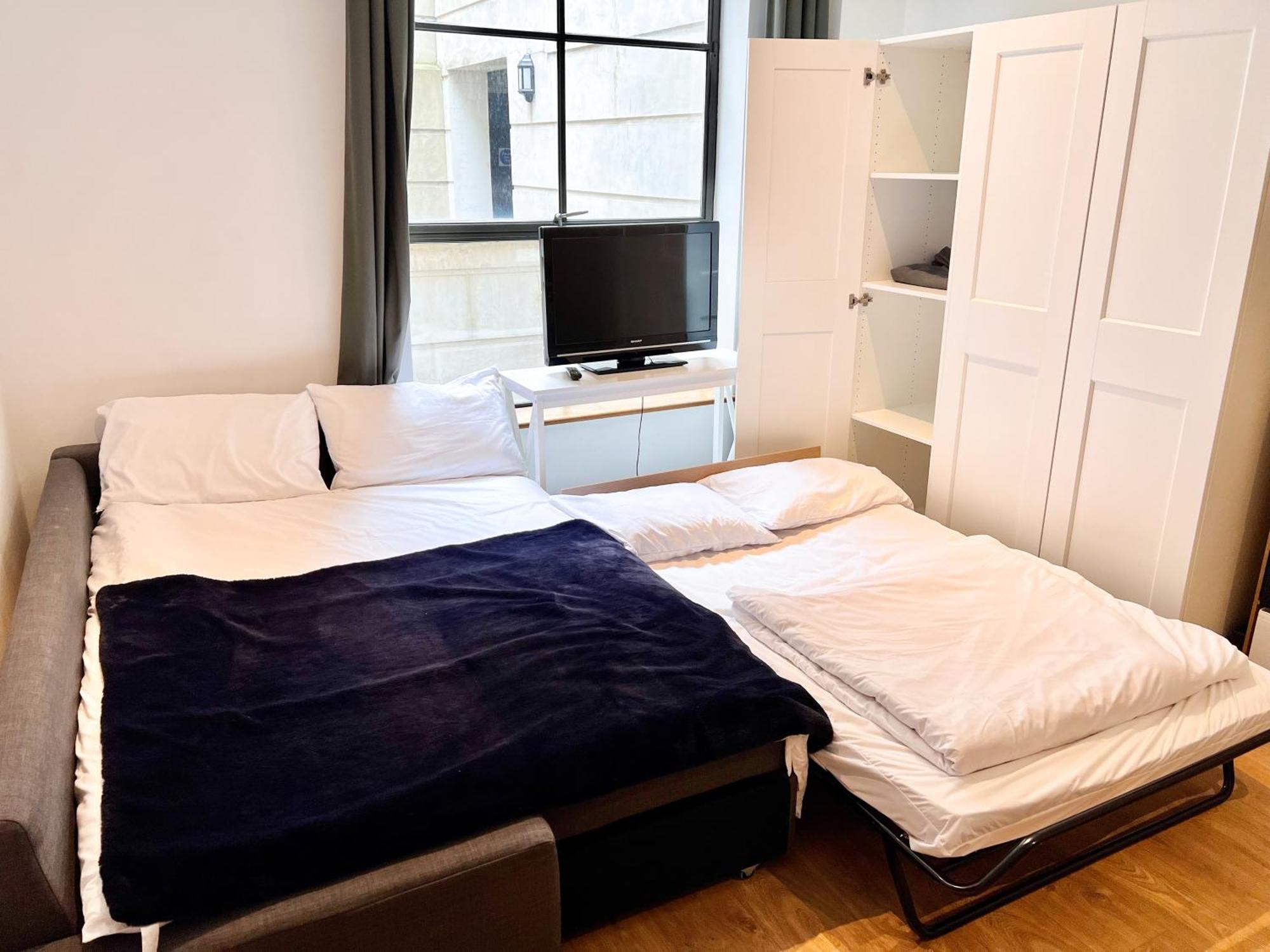 Excellent Entire Between St Pauls Cathedral And Covent Garden Appartement