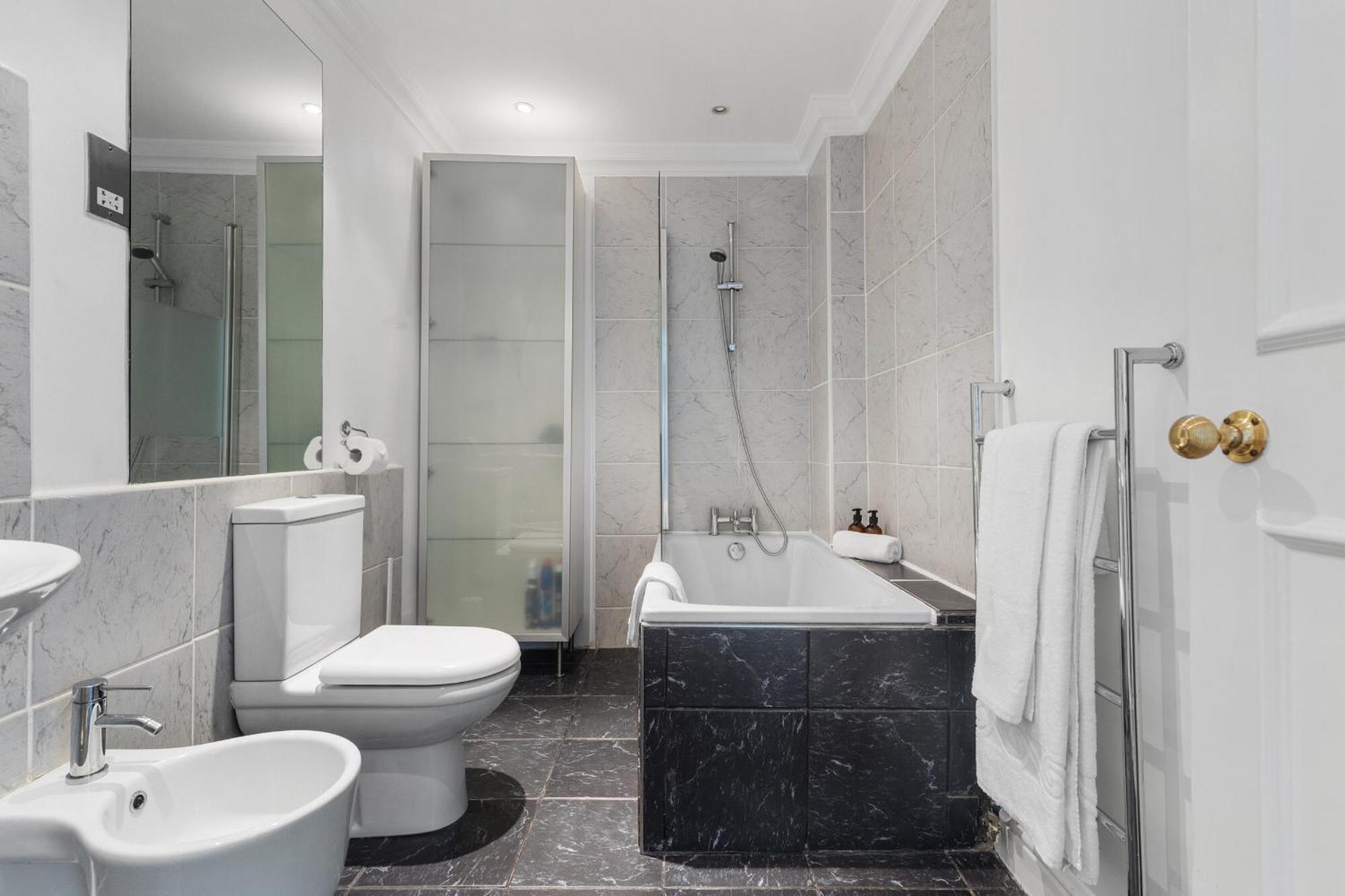 Ultimate Retreat - La Reserve South Kensington Londen