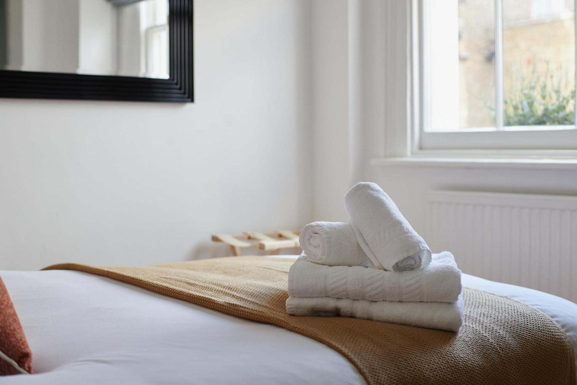 Ultimate Retreat - La Reserve South Kensington Appartement *