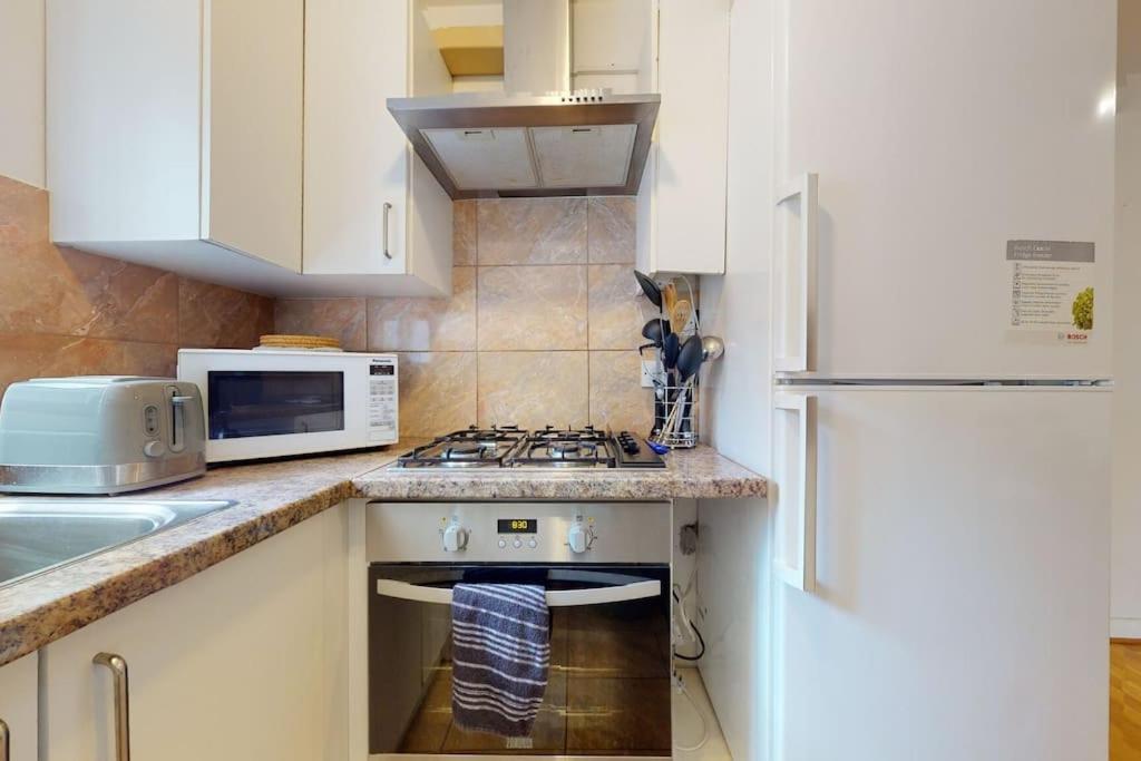 -air Con- Cute 2bd Flat 1 Min Maida Vale Station! * Londen