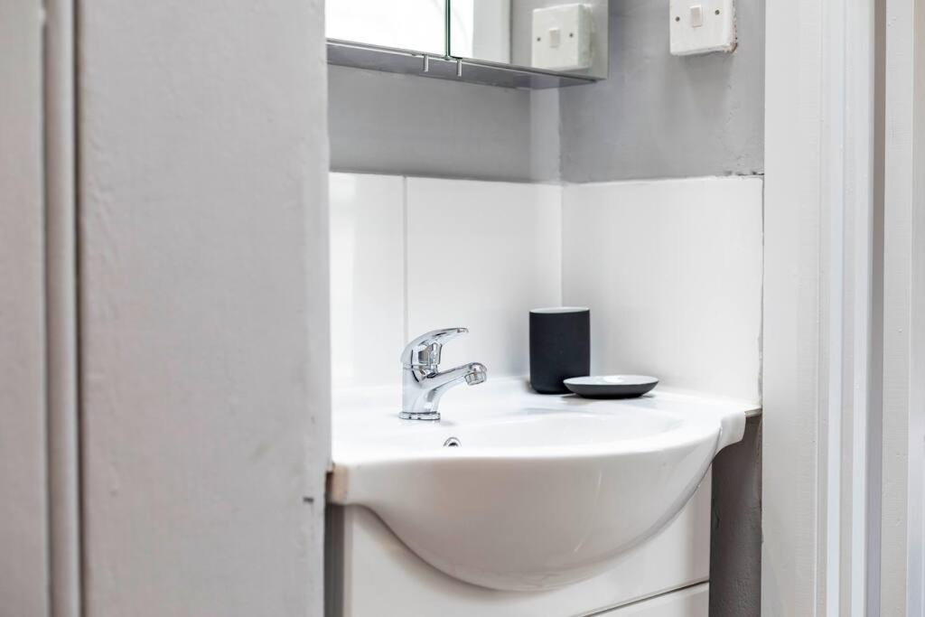 Lägenhet 2 Bedroom Flat In Notting Hill