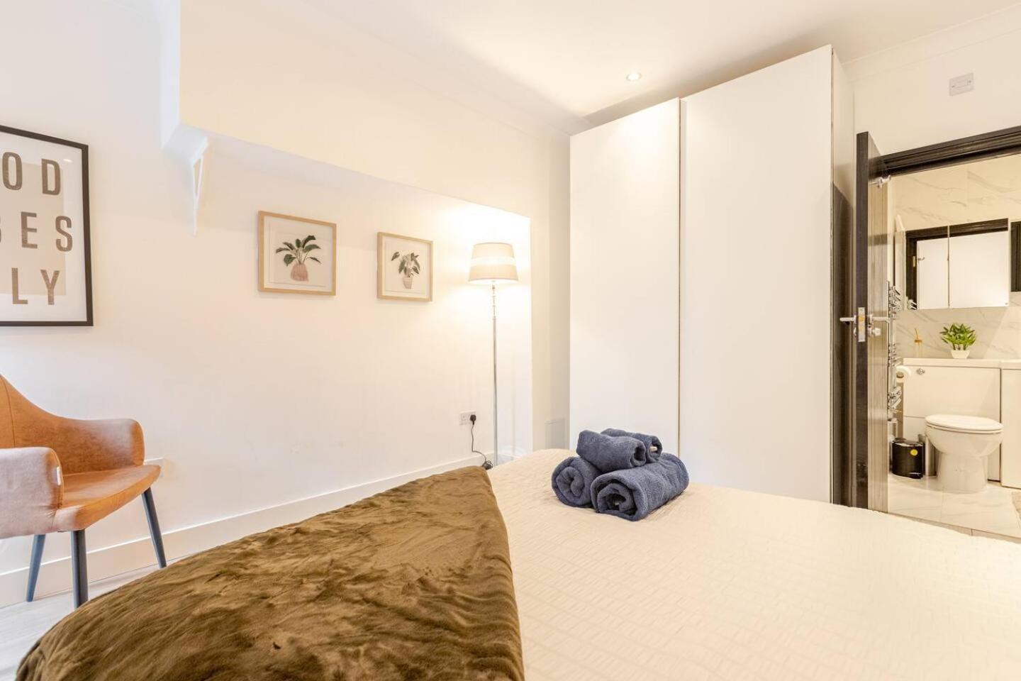 The Paddington Pines - 2 Bed En-suite Lägenhet