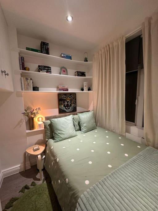 Appartamento Petit In Paddington Londra