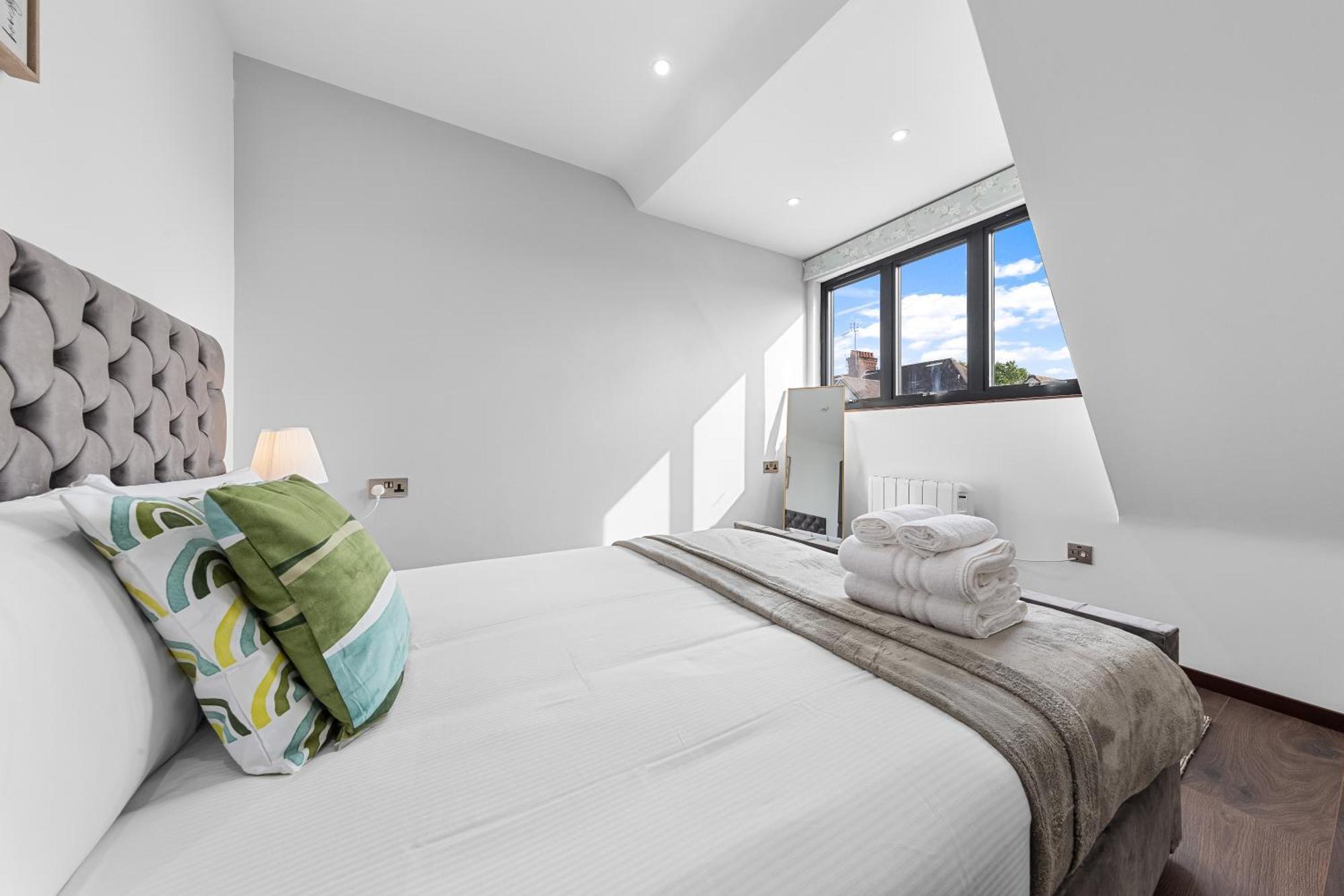 The Retreat - Unico Residences Apartment *