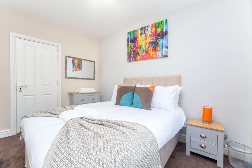 Leilighet Spacy 3 Bedroom Woolwich London