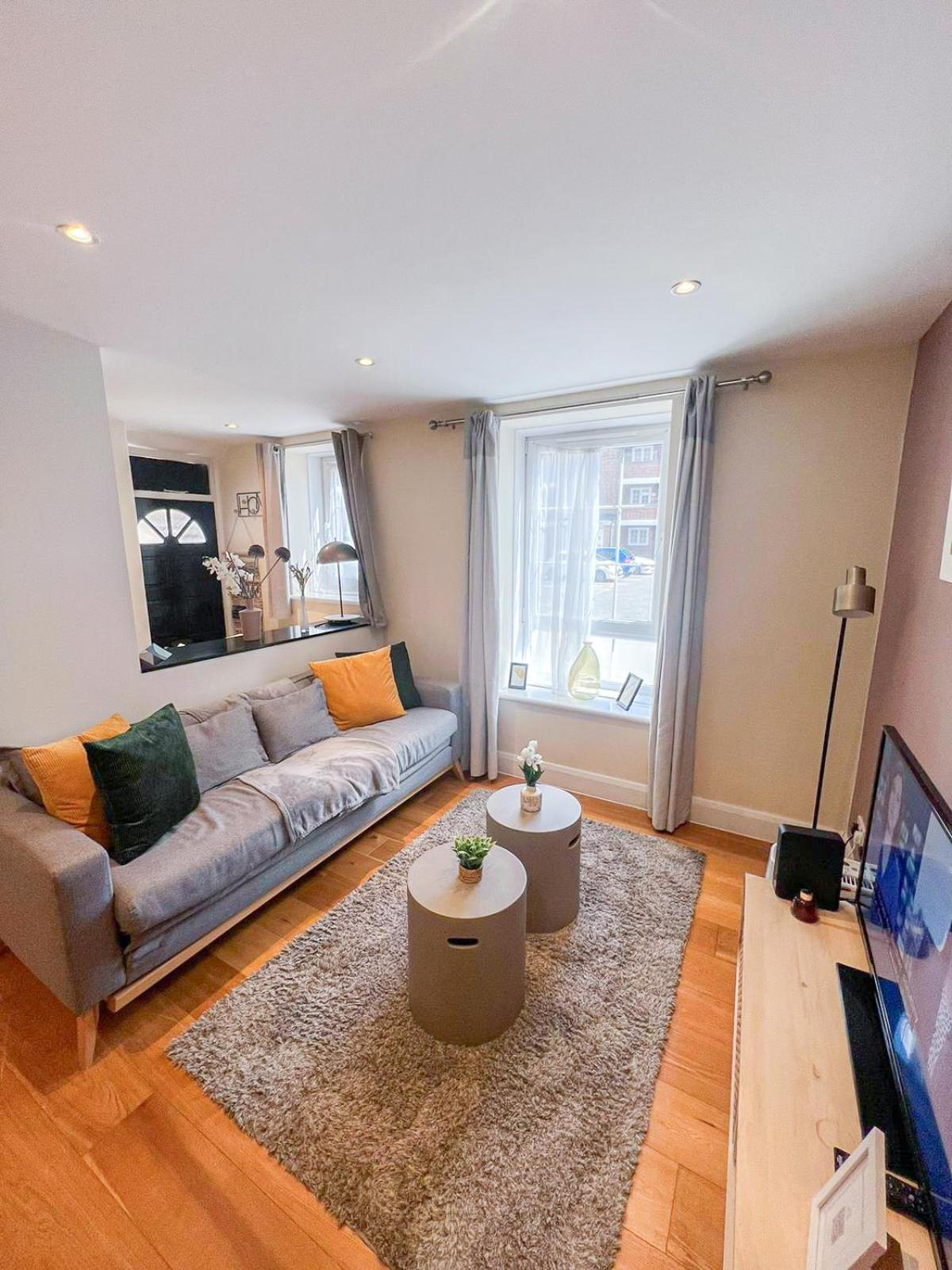 Refined 2 Bedroom Flat Few Steps From The Oval Appartement