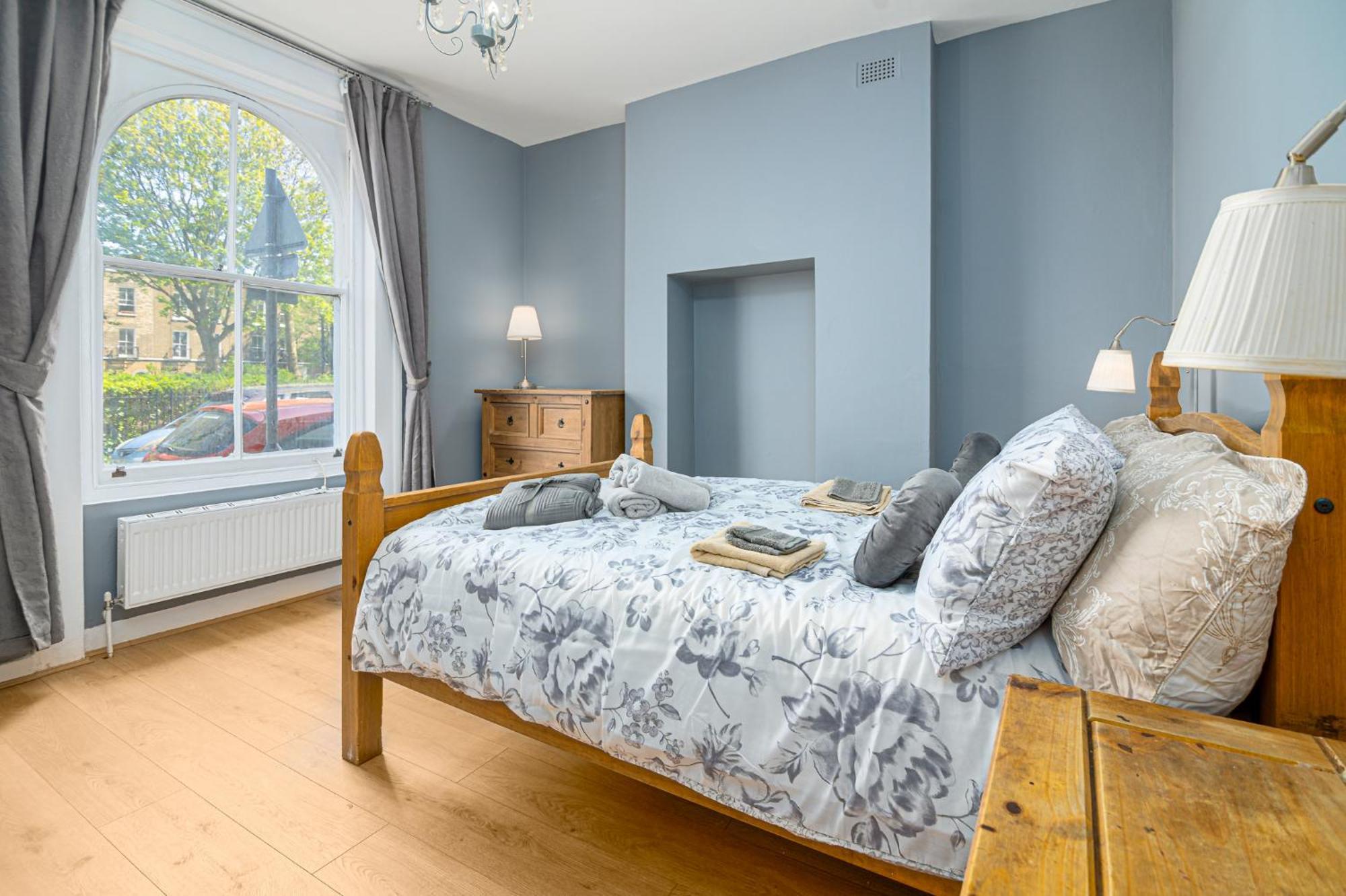 Guest house Beautiful House New Refurbished