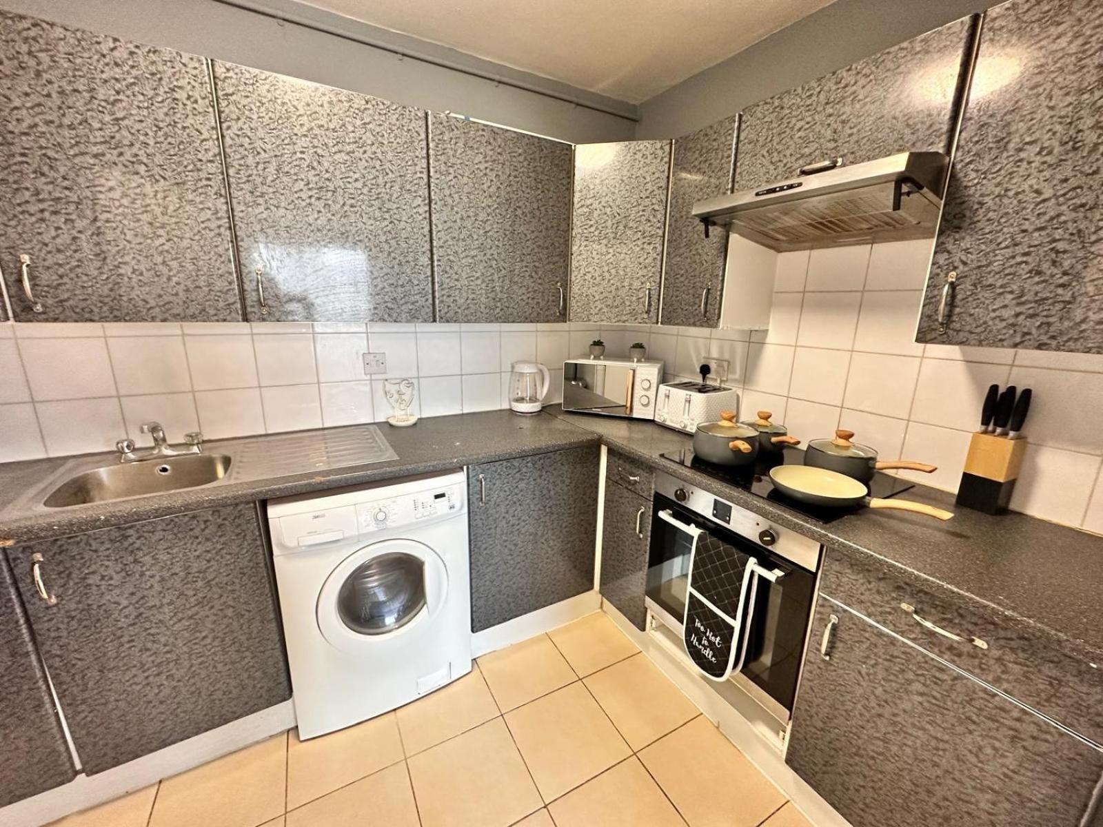 Kensington Two Bedroom Near Cromwell Hospital Leilighet