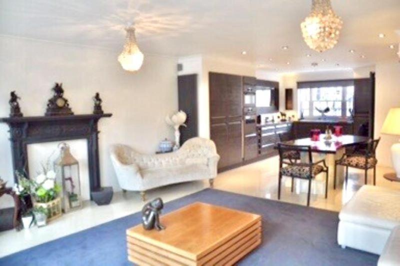 Beautiful In Gated Community Privat bolig