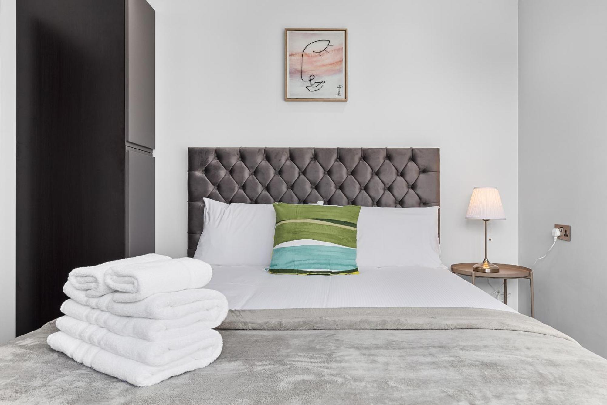 The Retreat - Unico Residences * London