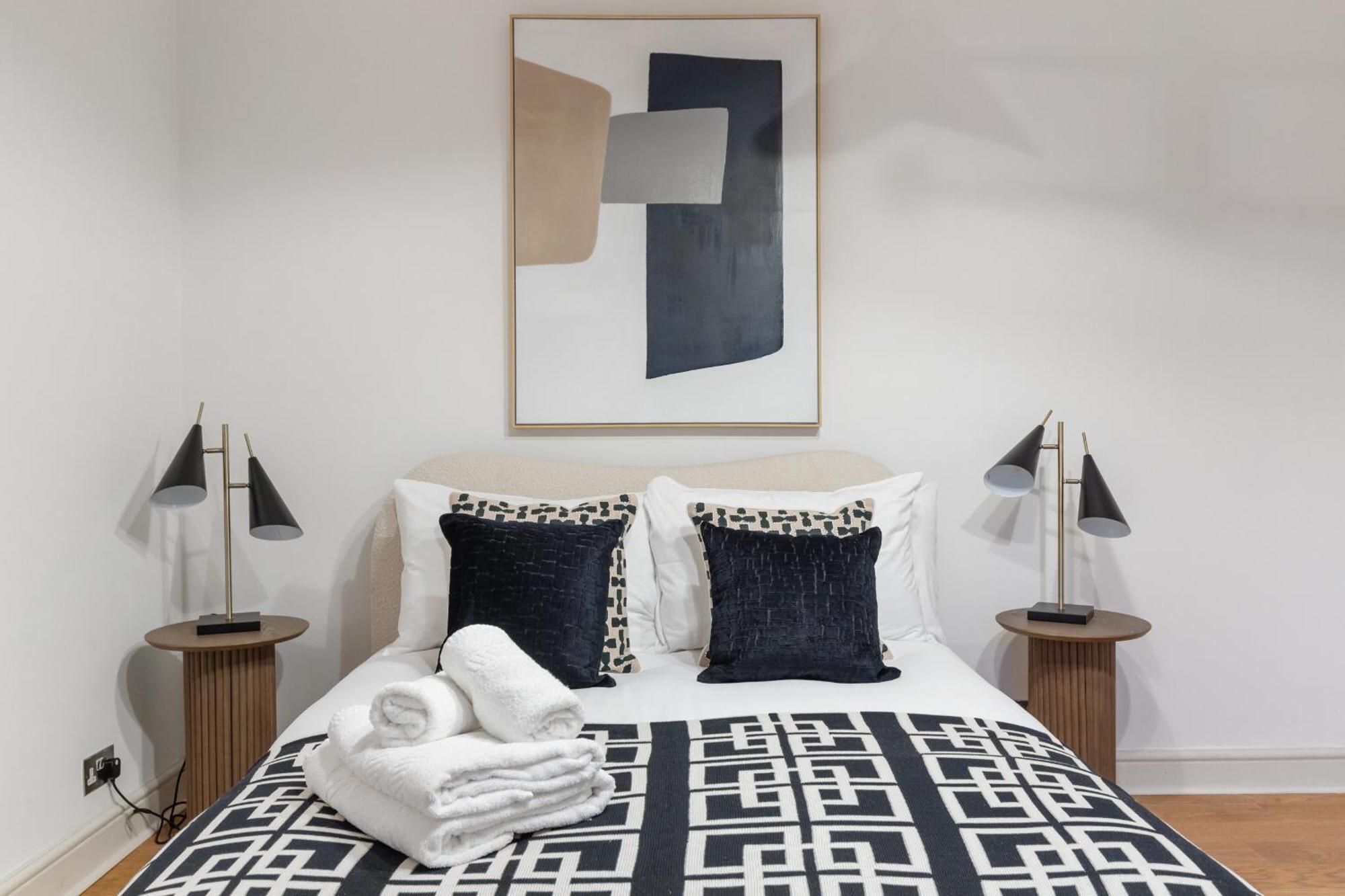 Luxurious Hideaway Retreat - La Reserve Knightsbrige Apartment