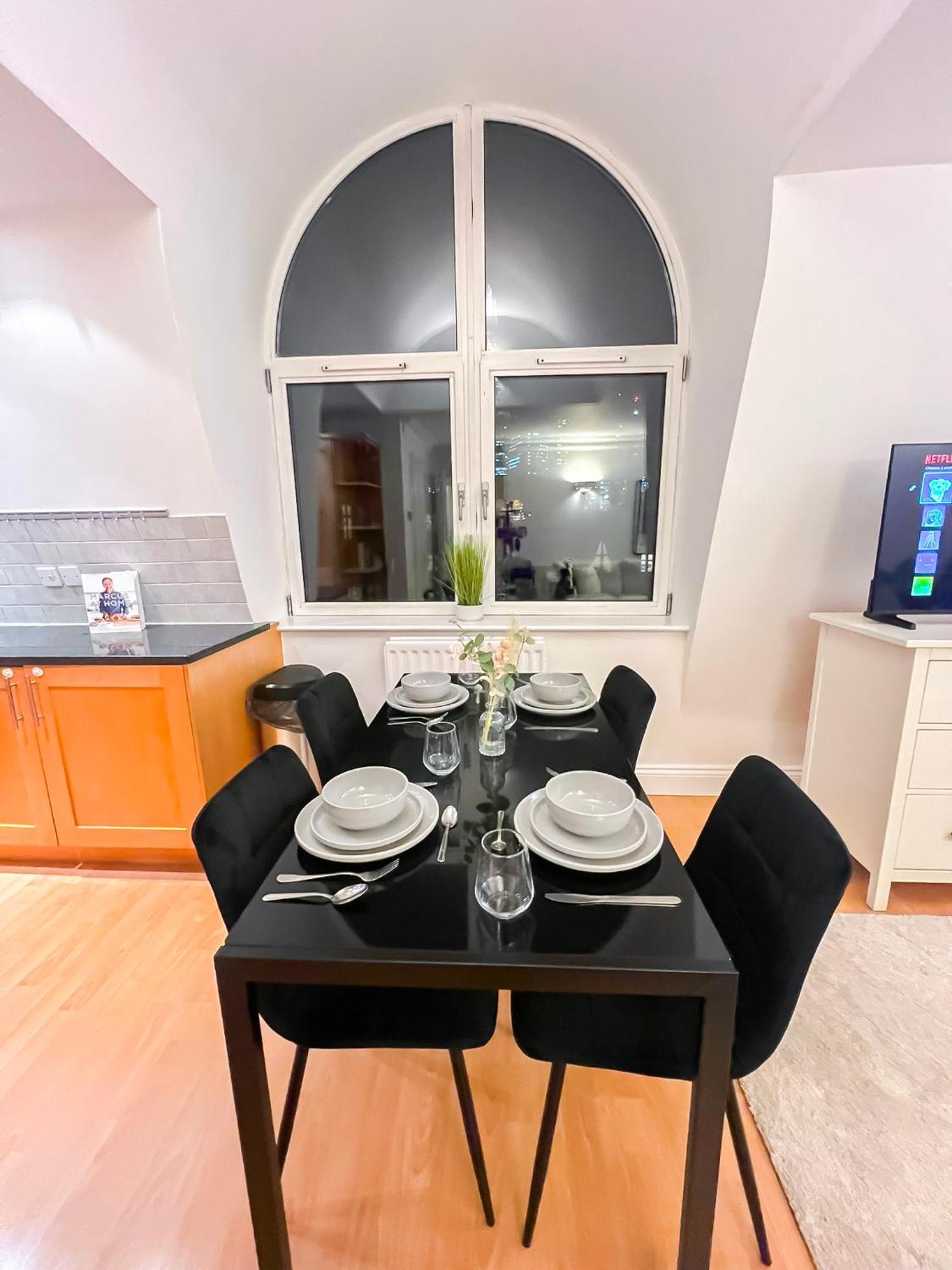 Lux 3 Bedroom Penthouse In Borough Near The Shard, Bermondsey Apartment
