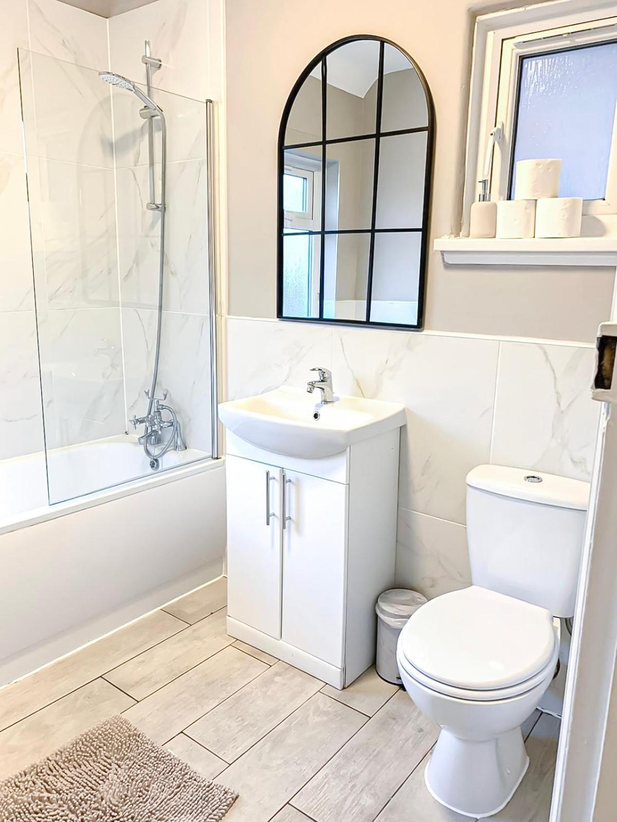 Lux 3 Bedroom Penthouse In Borough Near The Shard, Bermondsey *