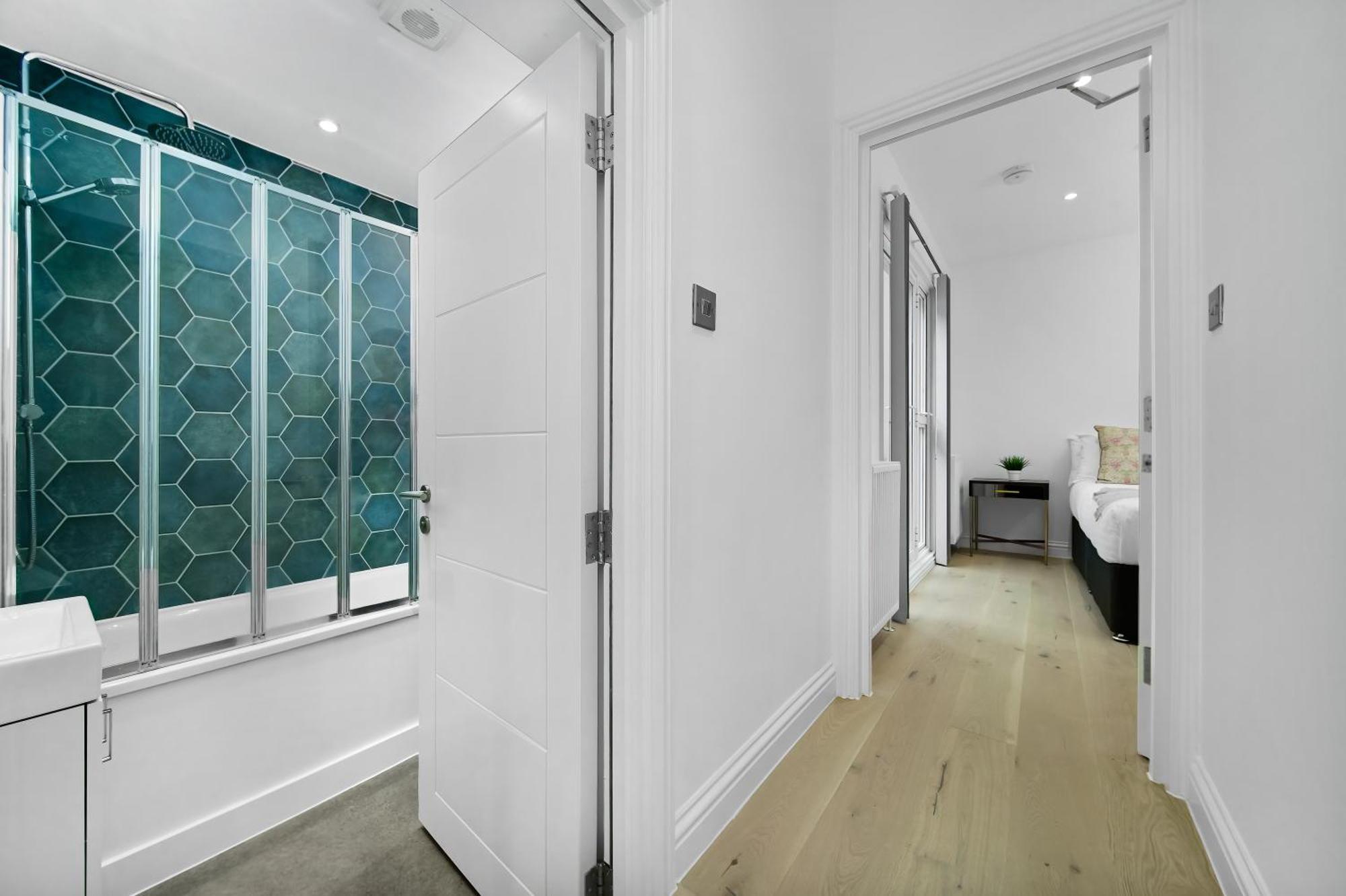 Soho One Bedroom * London