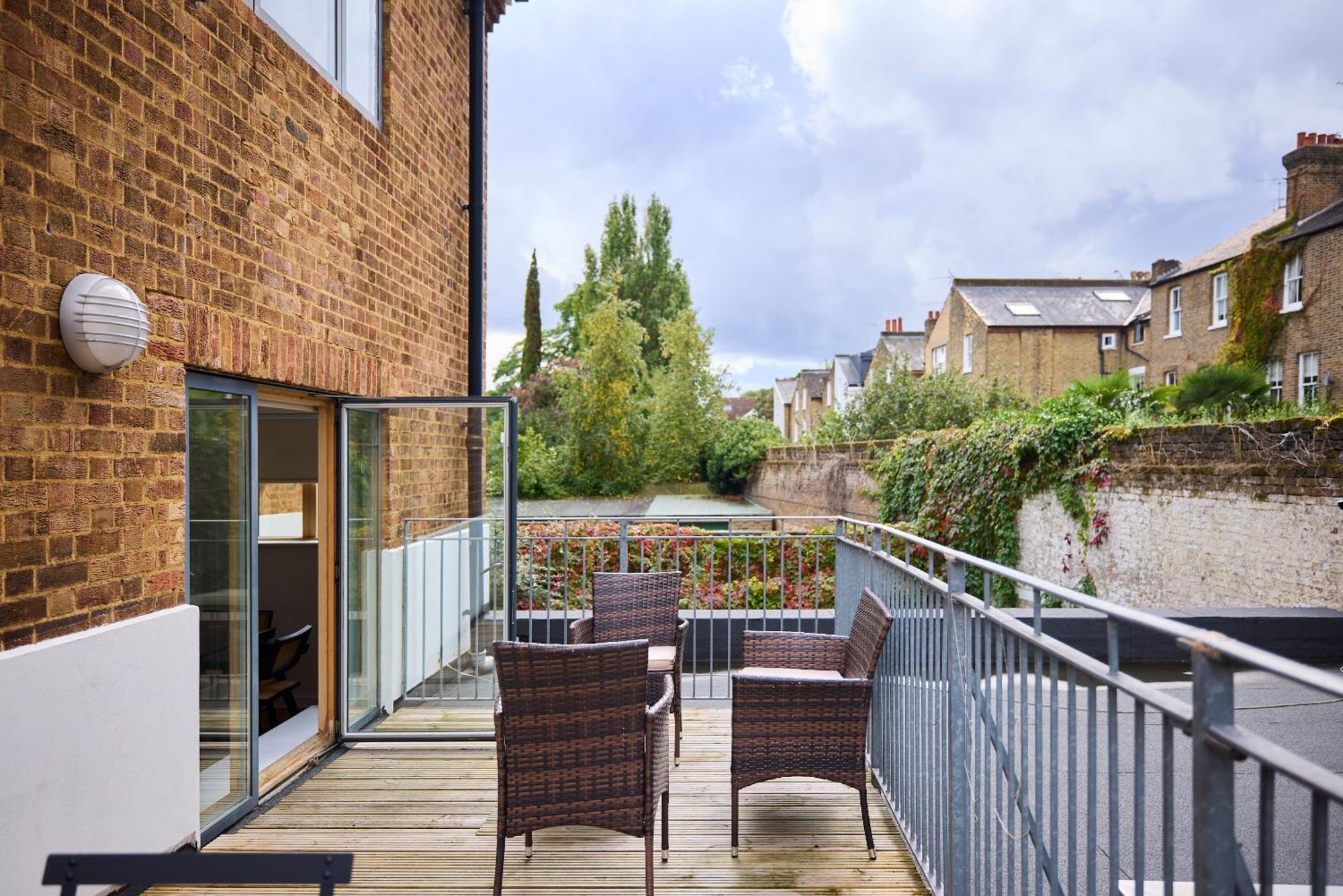 The Gwendolen Place - Contemporary 2bdr Flat With Terrace And Balcony Appartement
