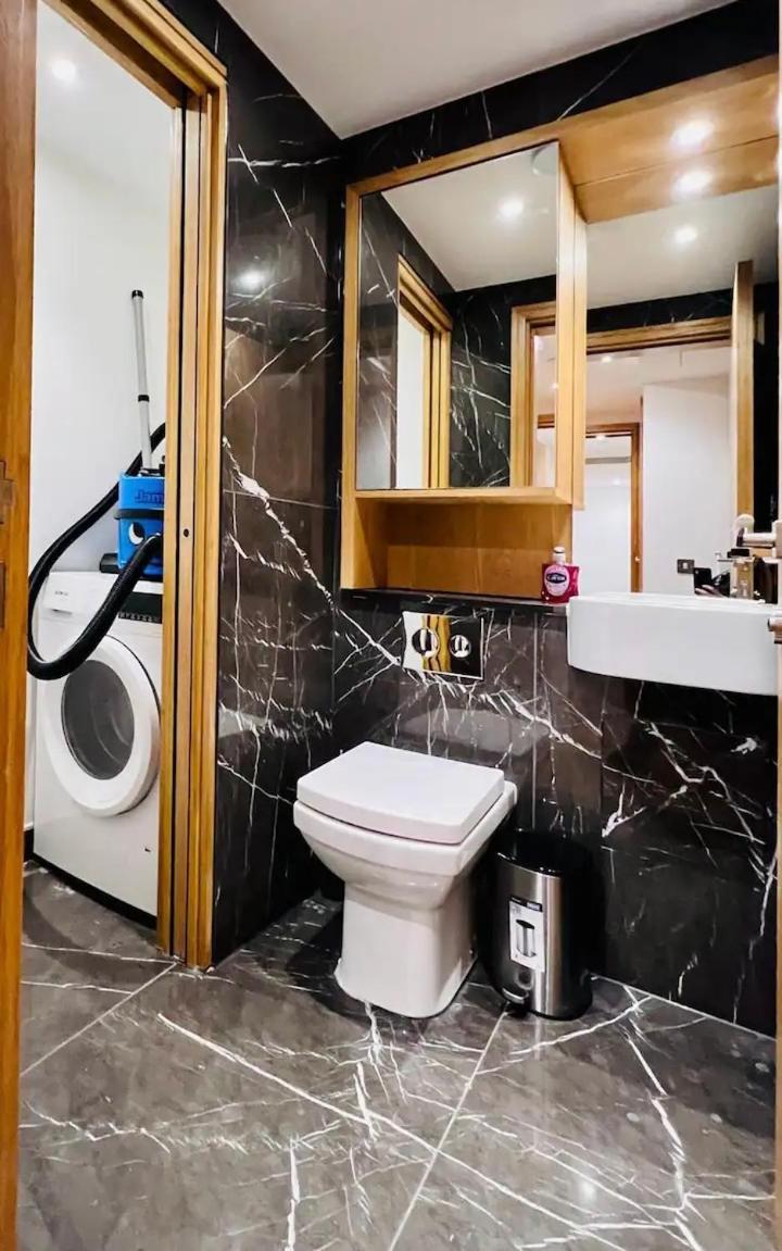Appartement Modern 2br And Elevator C-london Londen