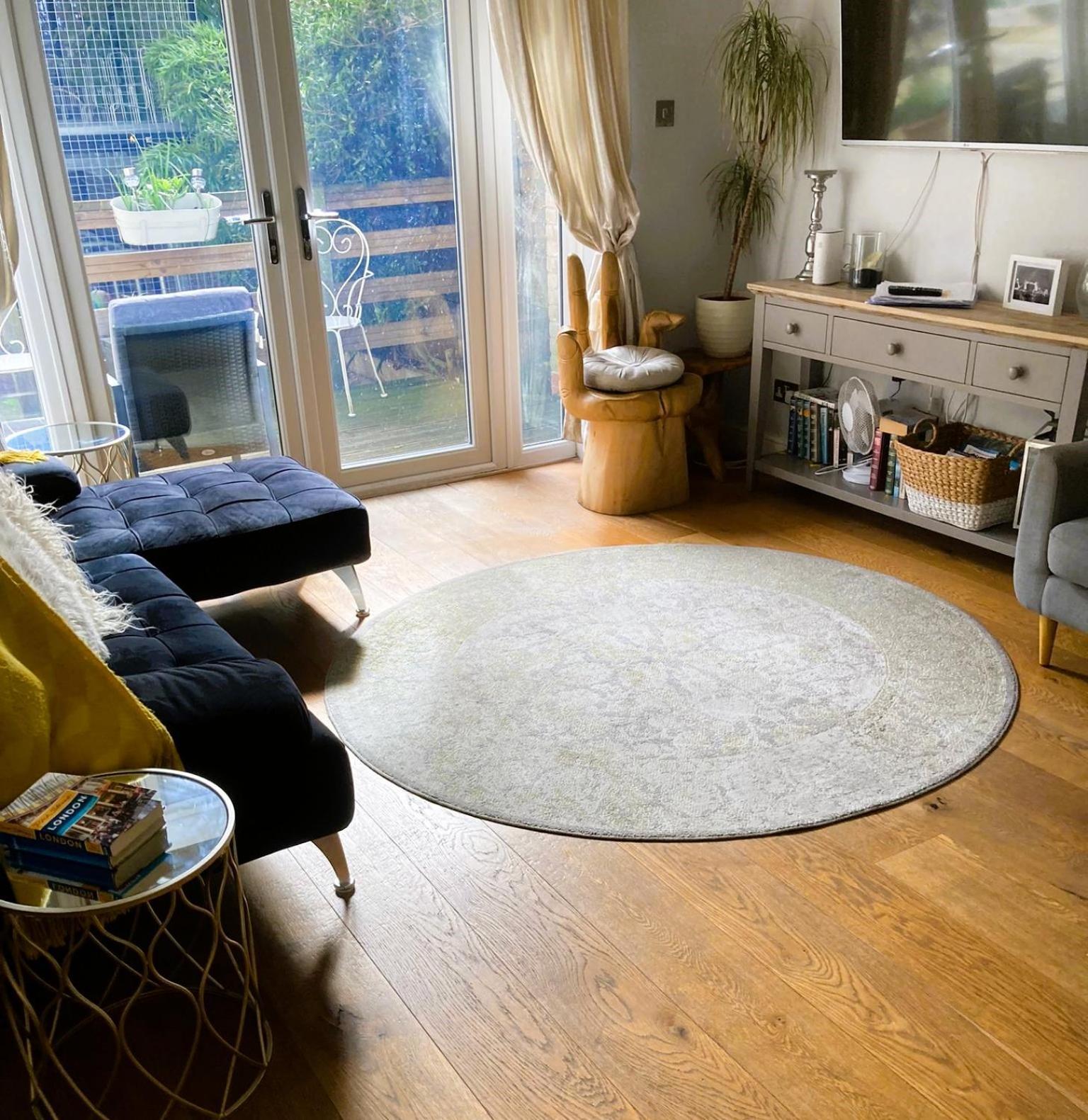 Three Bedroom By Beautiful Park Lägenhet