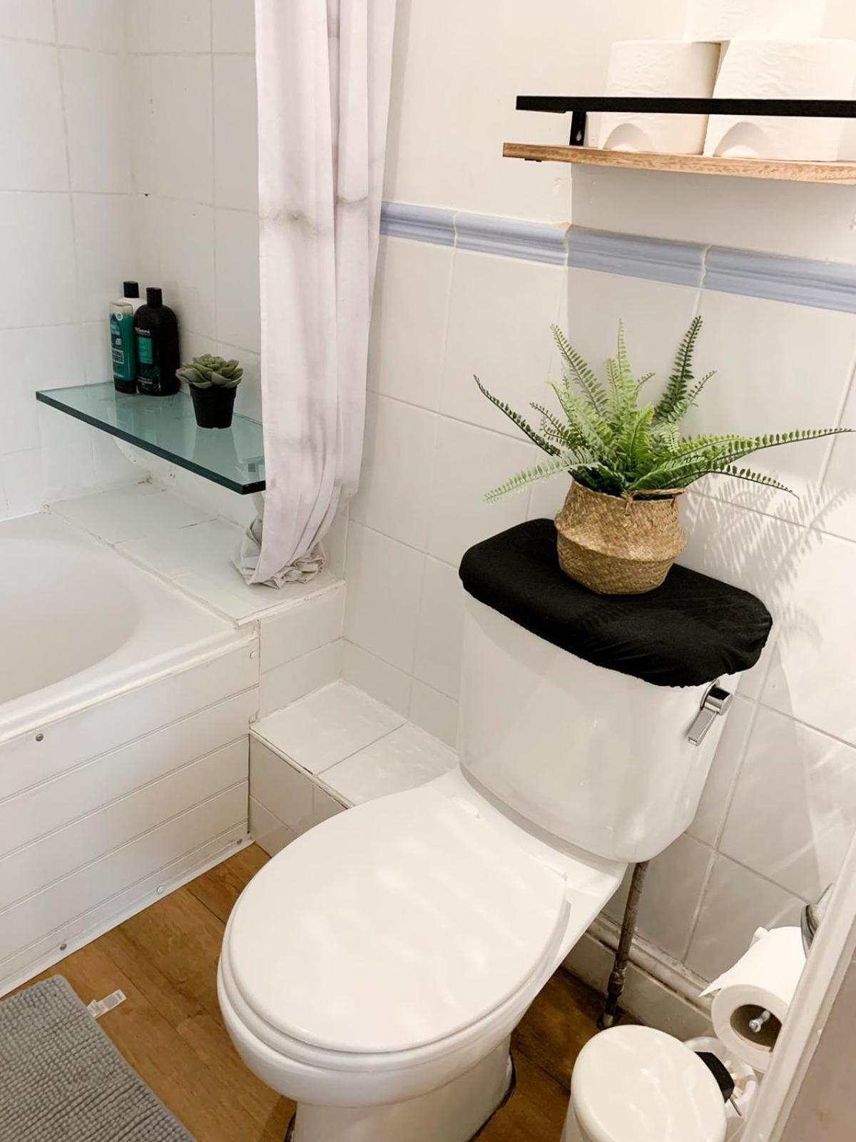 Lovely 1 Bedroom Flat In West Kensington London, Shepherd's Bush Appartement Londen