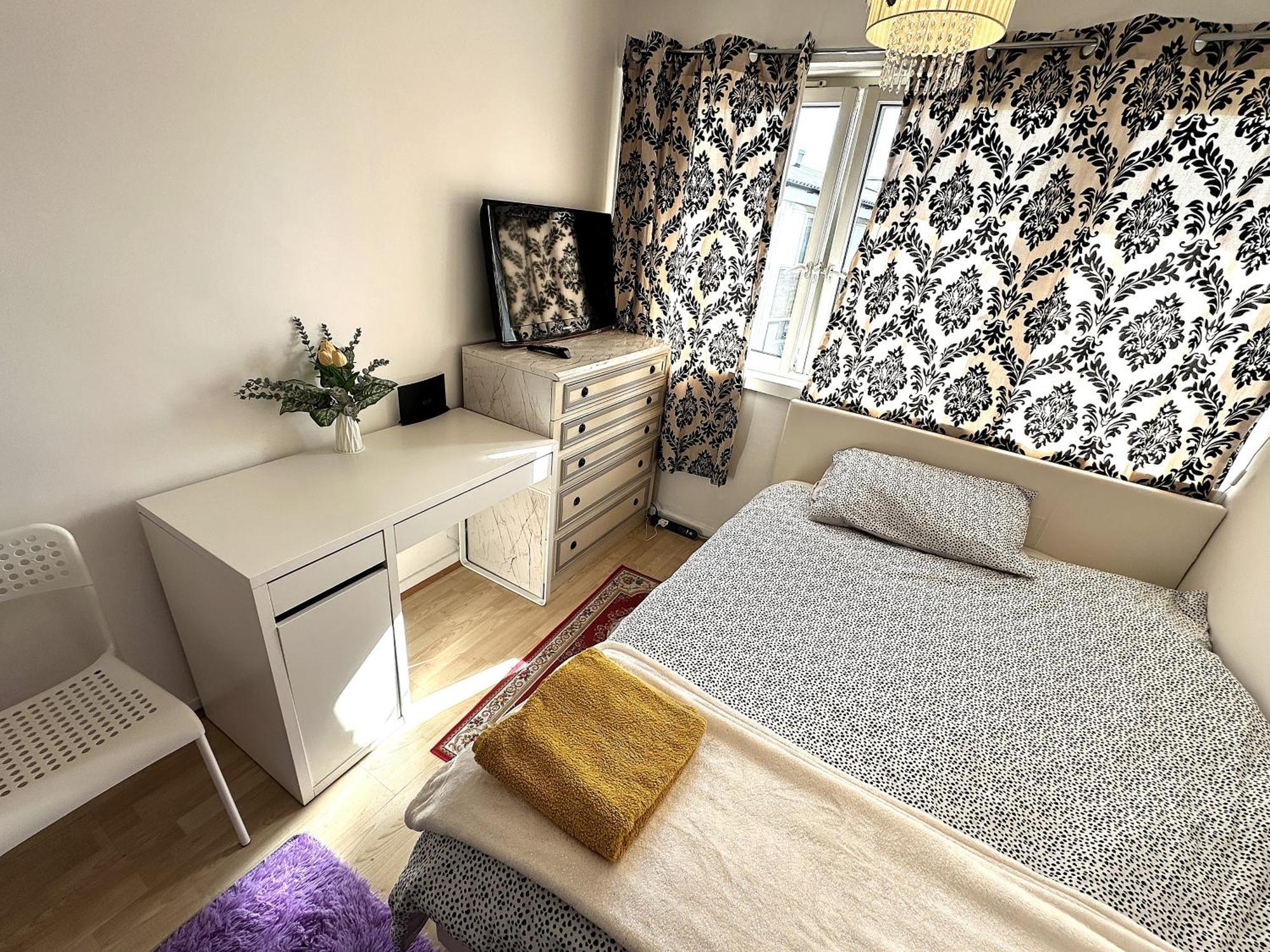 Excellent Double In Cheap Rate Around Rum i privatbostad *