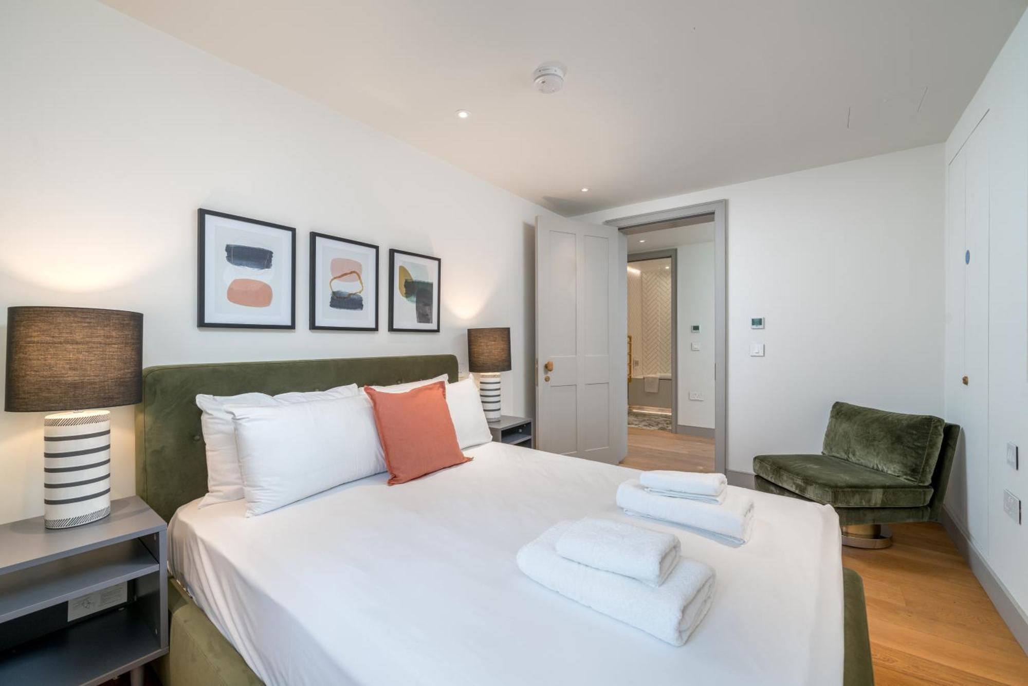 Luxury Flats Near Big Ben And Eye * Londen