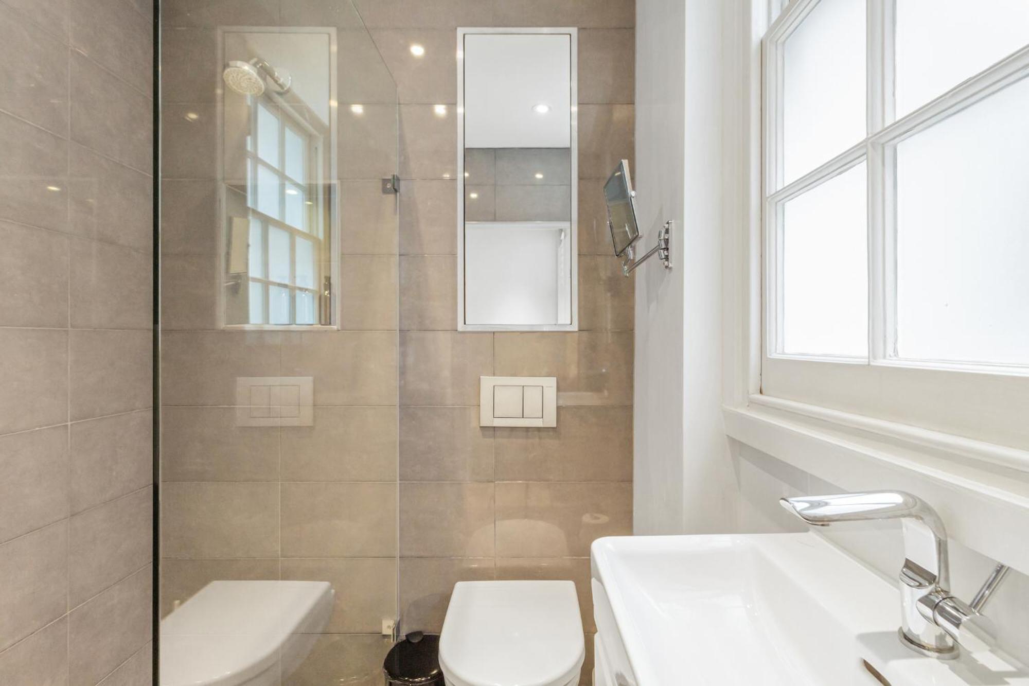 Luxurious Townhouse - La Reserve Knightsbridge London
