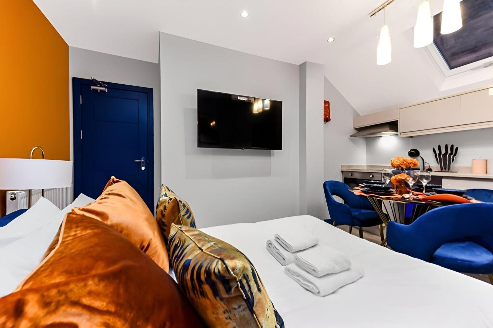 Lejlighed Palatial Style House Secs To Lovely River Walk London