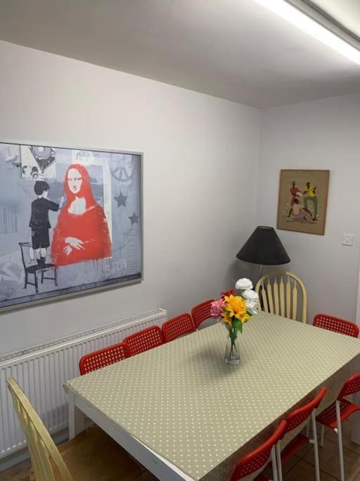 7 Bedroom Victorian House Zone 2 Vakantiehuis *