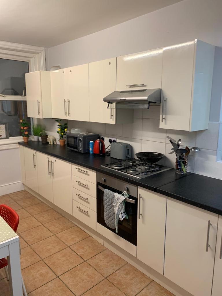 7 Bedroom Victorian House Zone 2 Vakantiehuis Londen