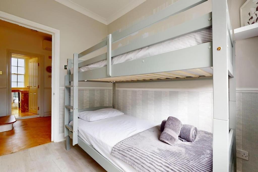 -air Con- Premium House - Prime Location