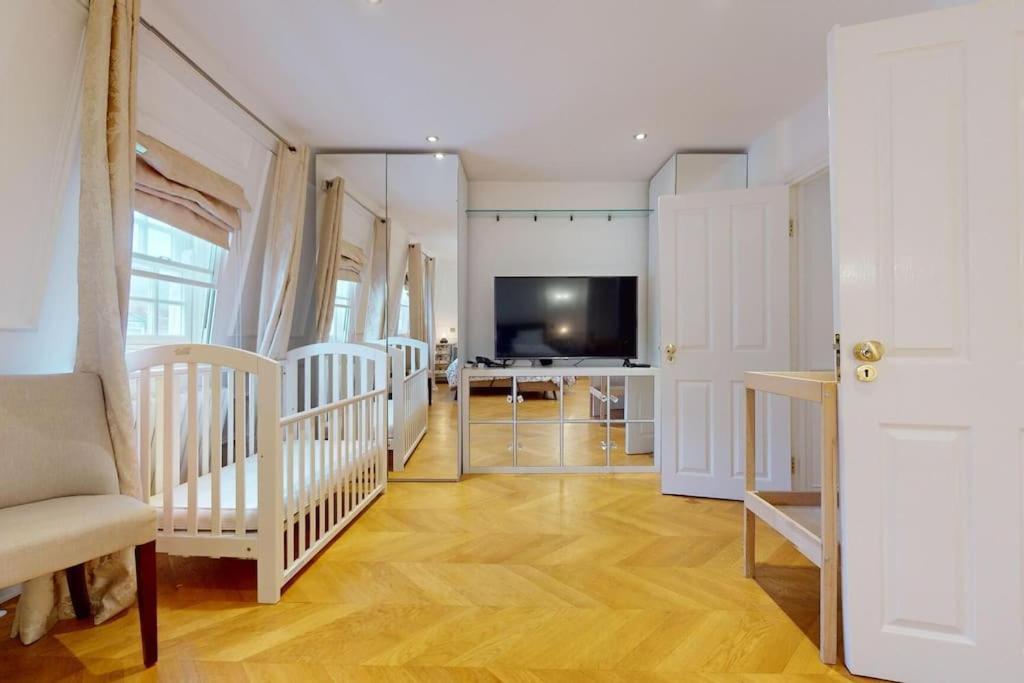 -air Con- Premium House - Prime Location *