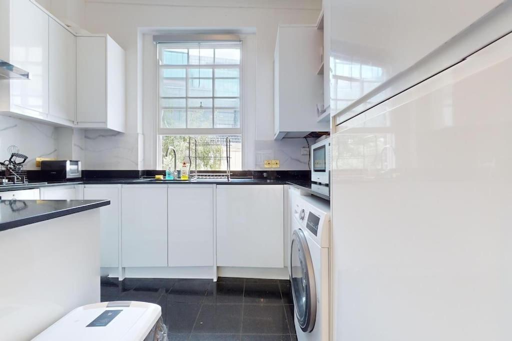 -air Con- Premium House - Prime Location
