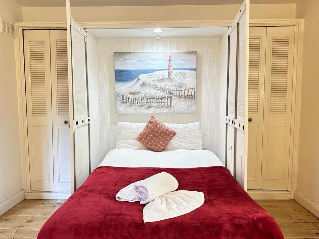 Chelsea Studio - Sleeps 4 - Near Cromwell Hospital Lejlighed