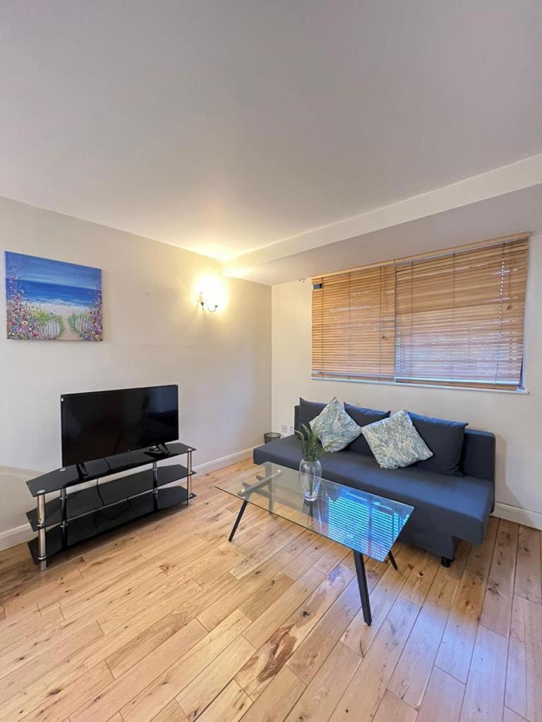 Chelsea Studio - Sleeps 4 - Near Cromwell Hospital * London