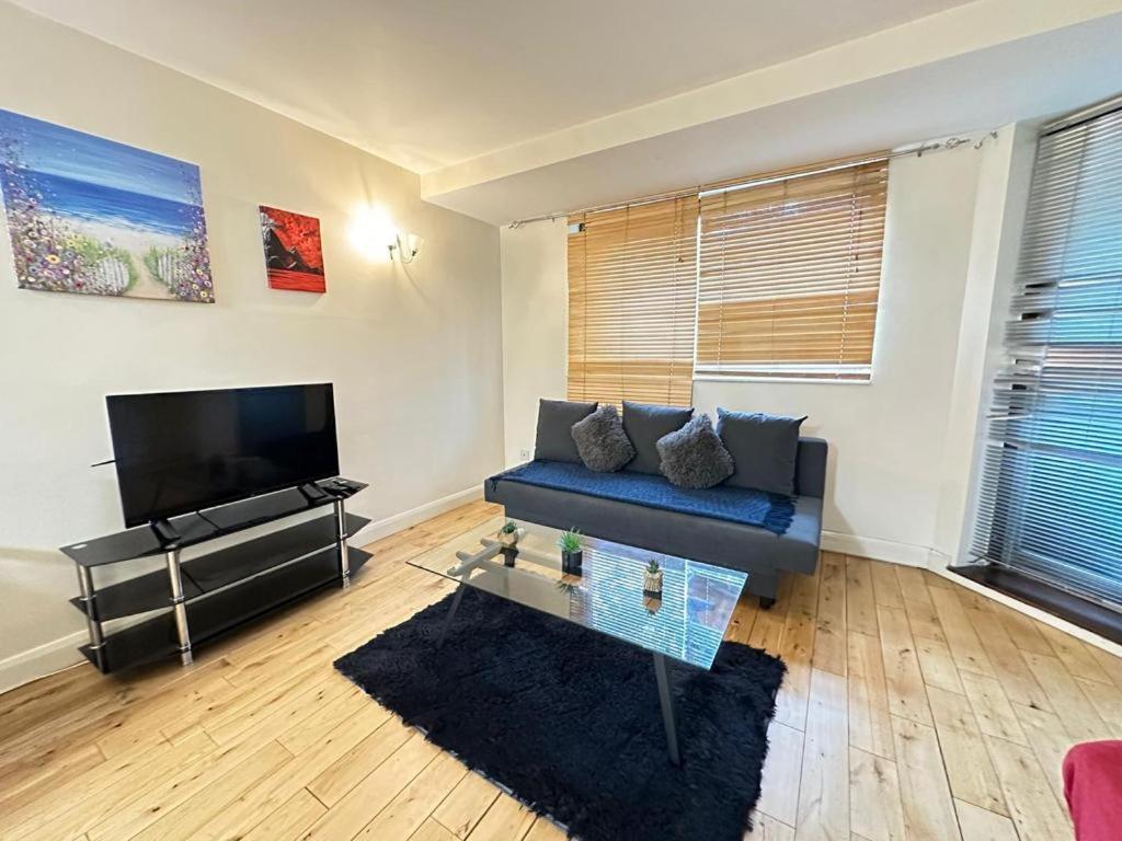 Chelsea Studio - Sleeps 4 - Near Cromwell Hospital Lejlighed *