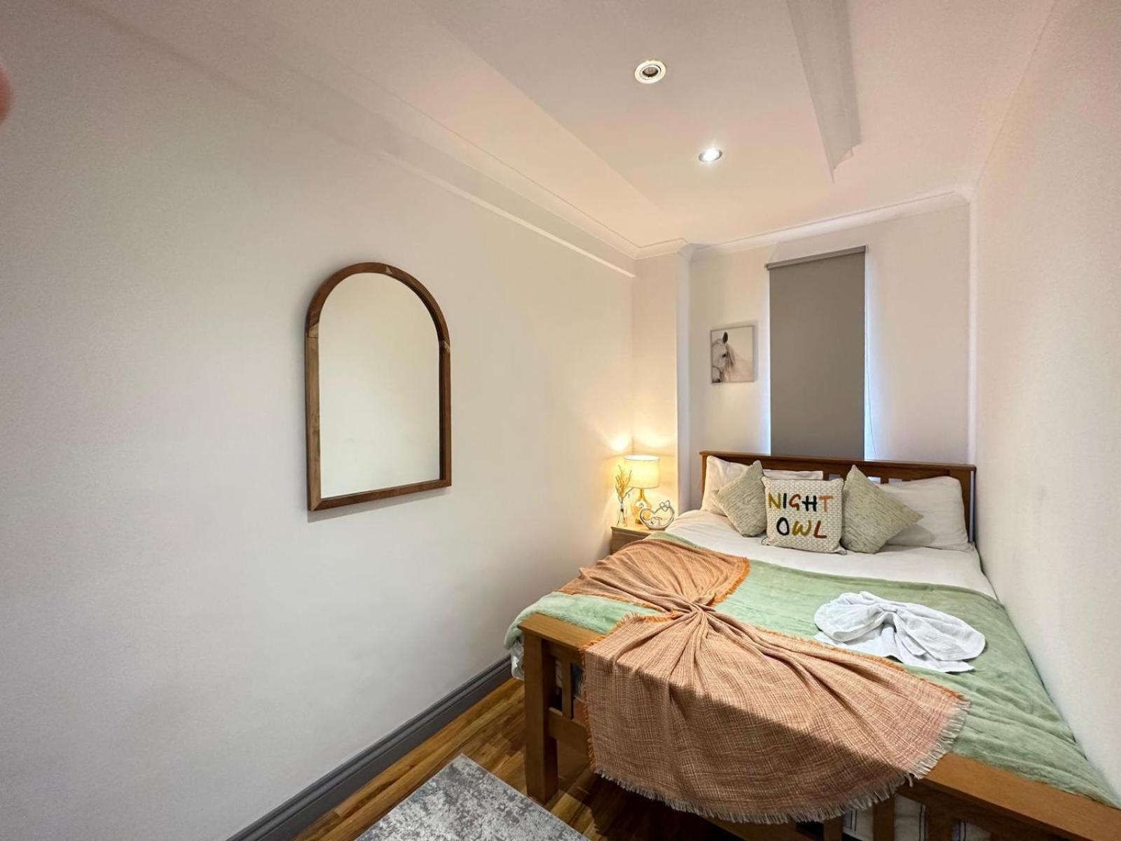 Stylish 1 Bedroom In Central Apartment