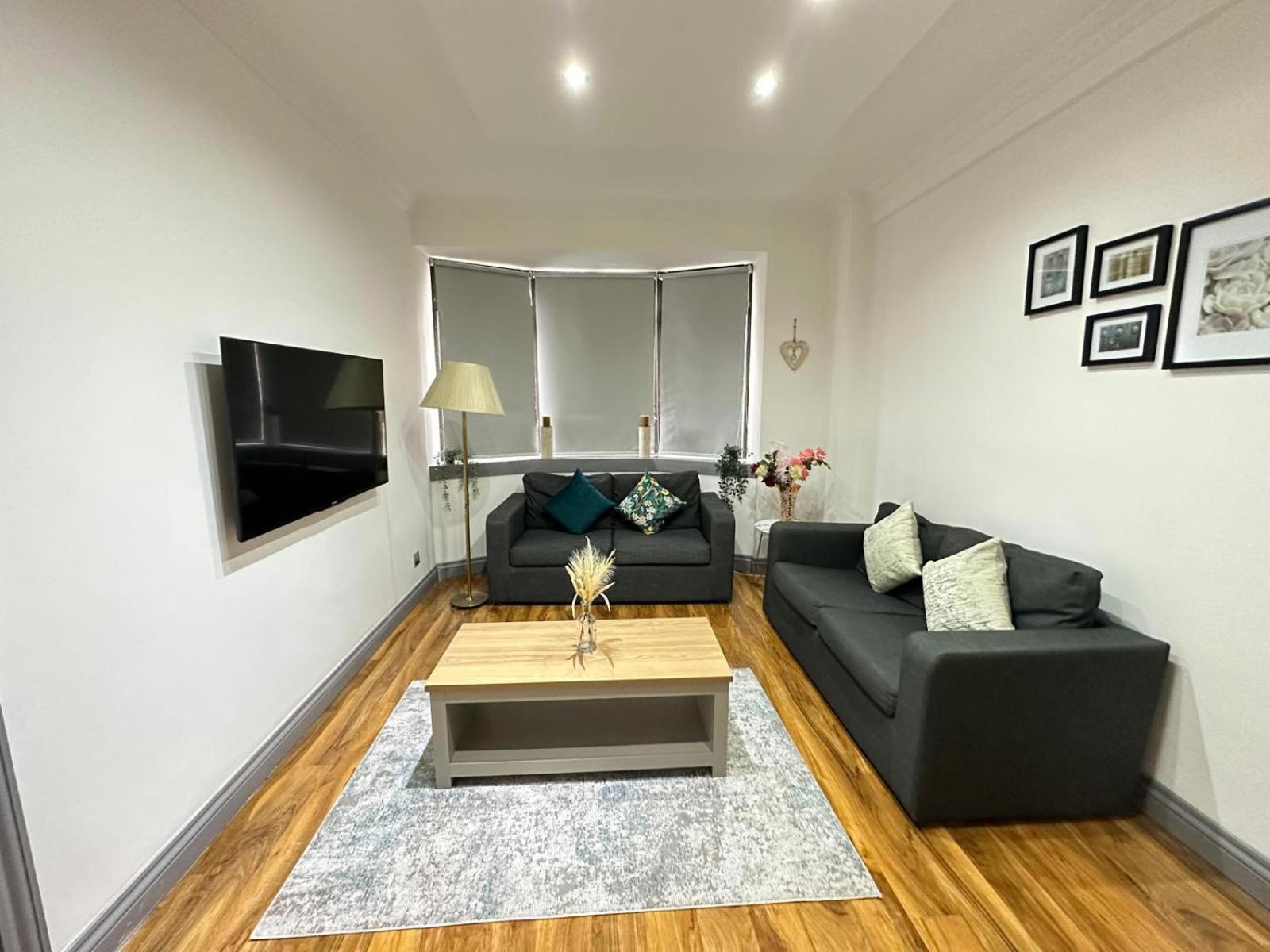 Apartment Stylish 1 Bedroom In Central *