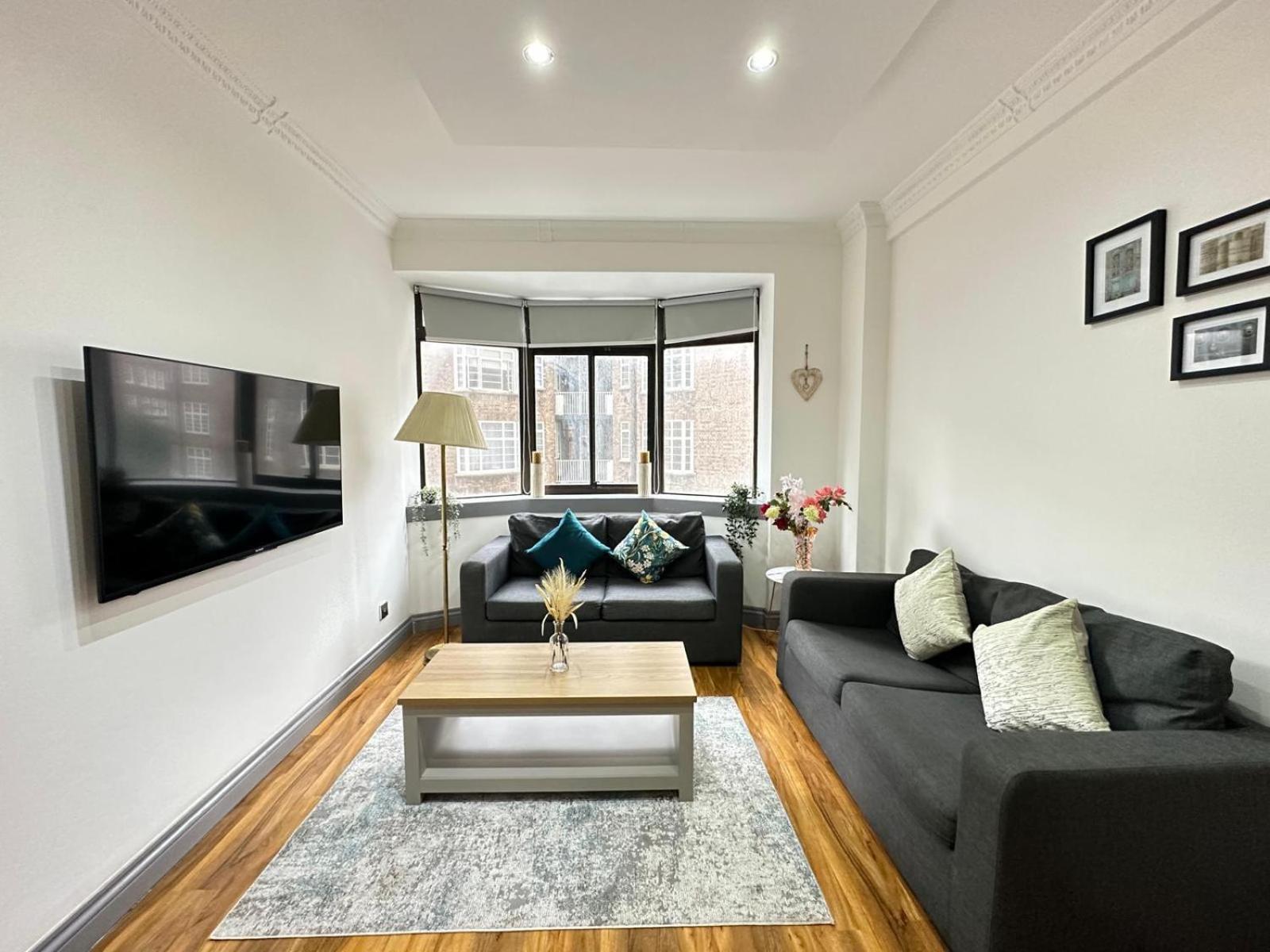 Apartment Stylish 1 Bedroom In Central *