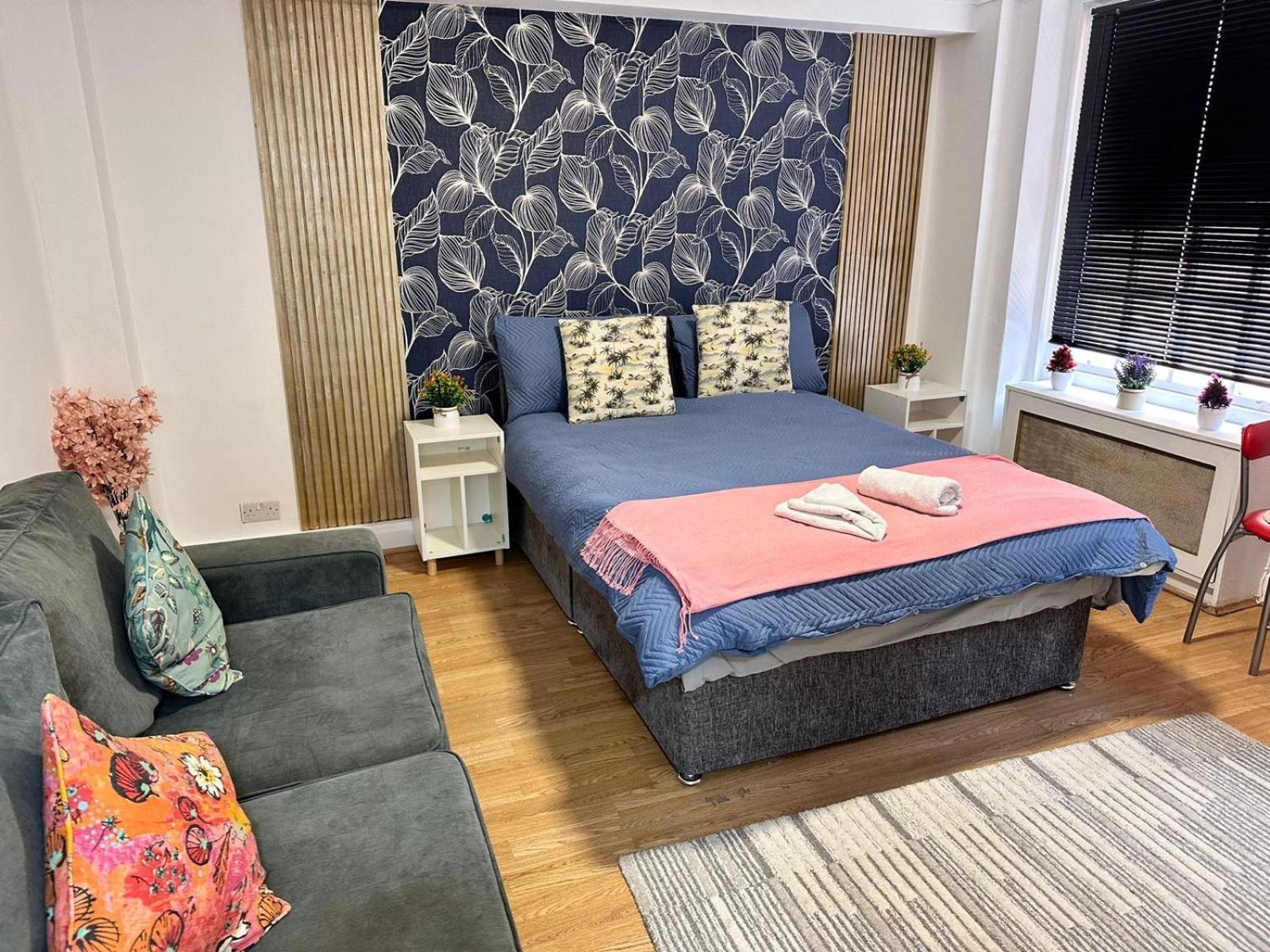 Apartment Family Studio In Central *