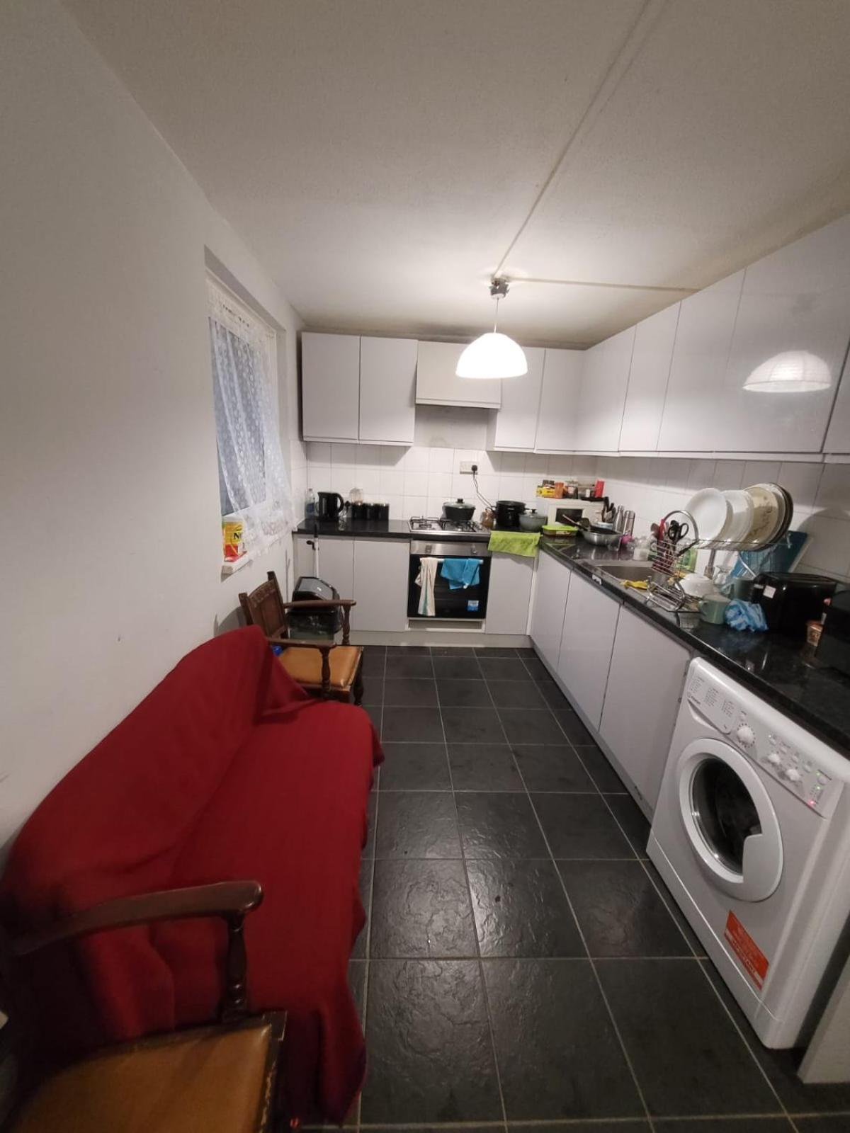 Egholiday Guest house London