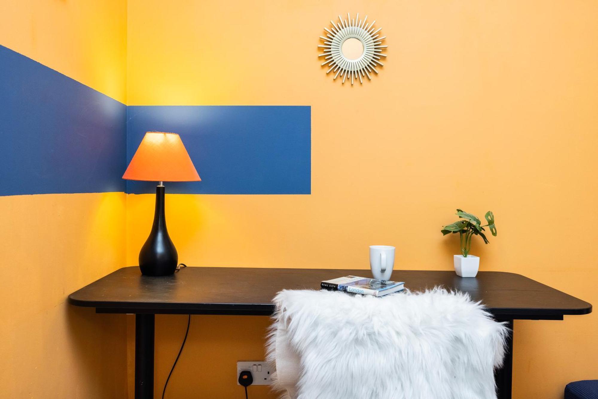 Vibrant Fresh Flat Near The Station - New Cross - Goldsmiths Lägenhet *