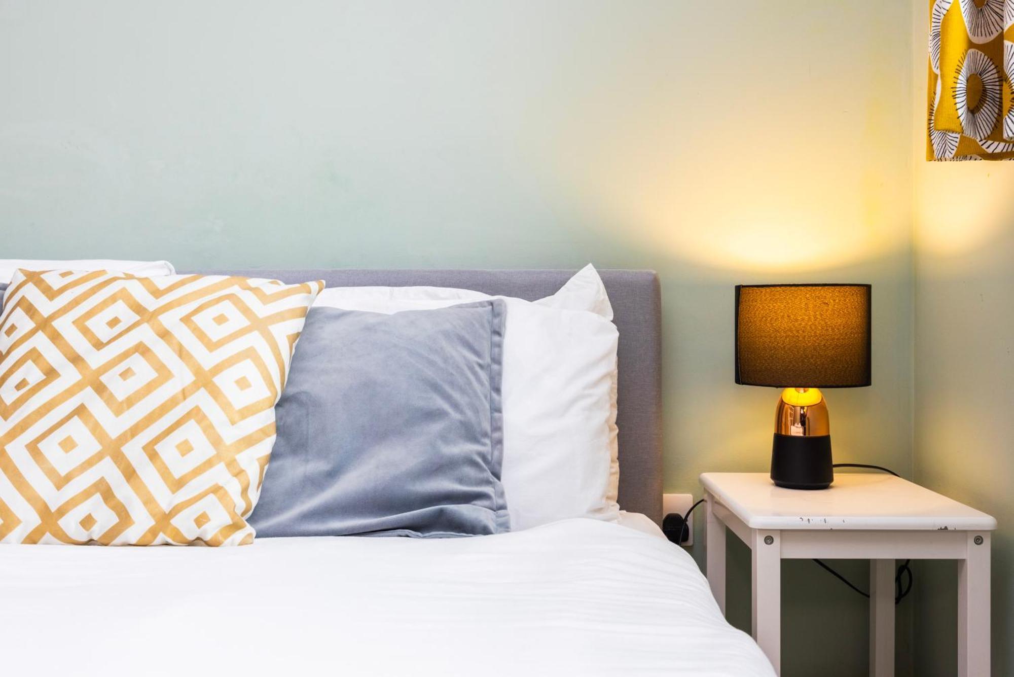 Vibrant Fresh Flat Near The Station - New Cross - Goldsmiths Lägenhet *