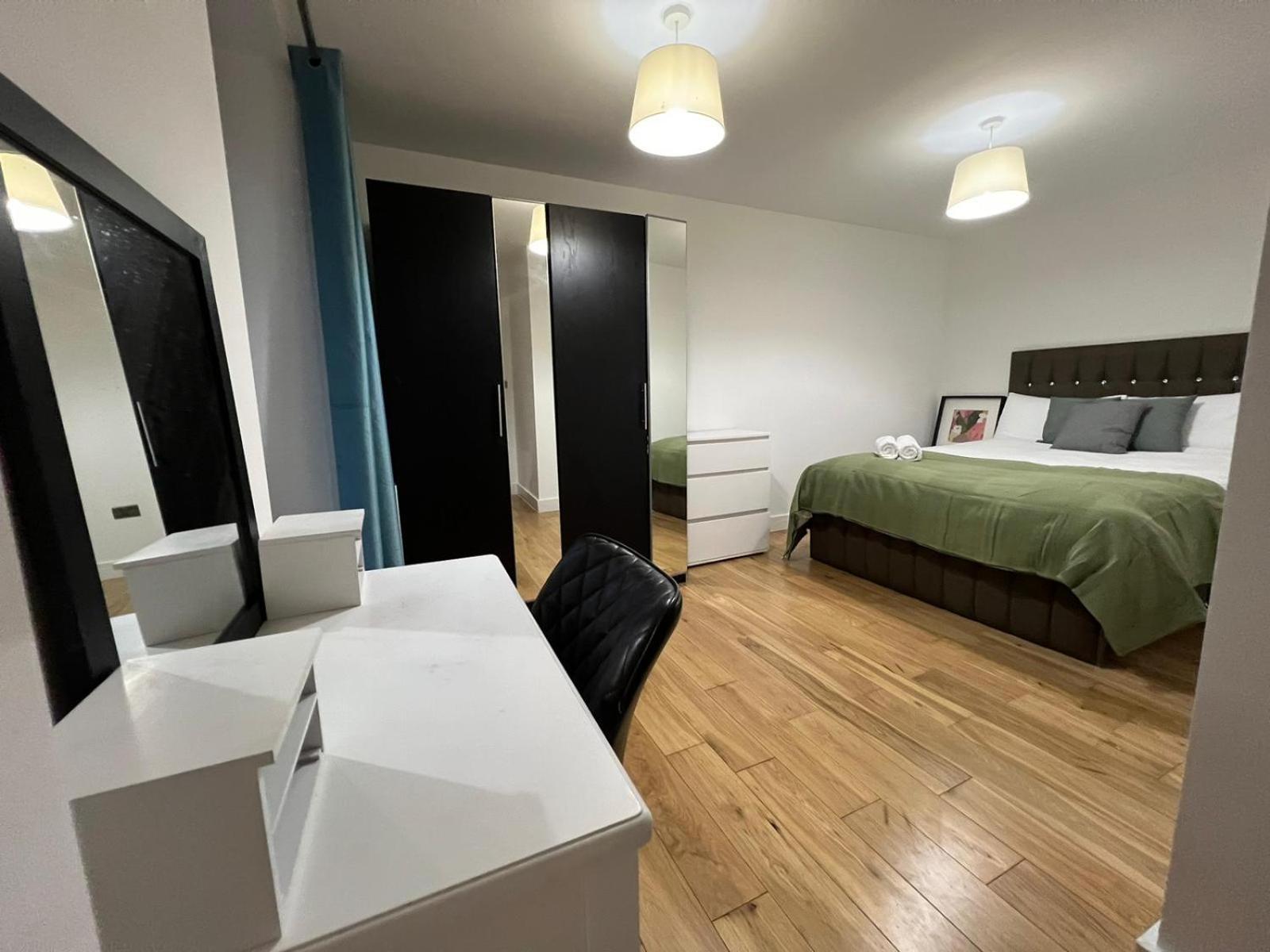 Cool 2bed Flat Zone 1 Leilighet