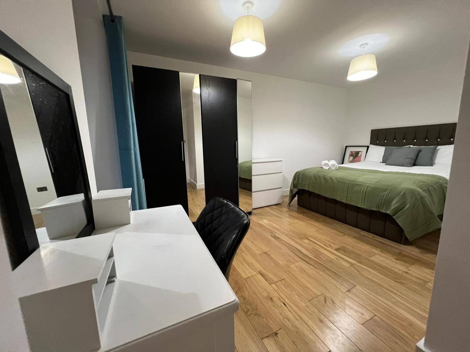 Cool 2bed Flat Zone 1 Londen